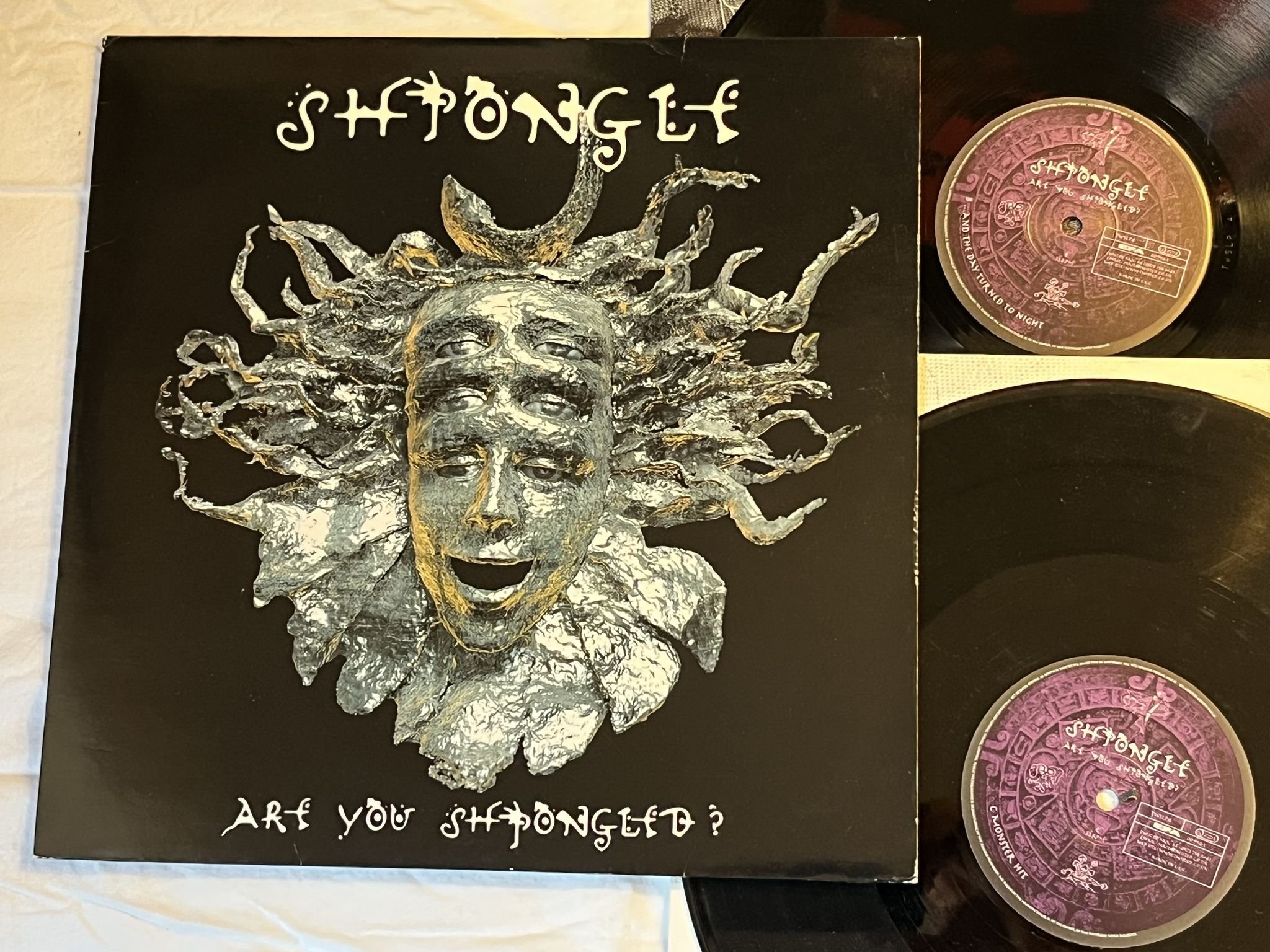 Omslagsbild för skivan SHPONGLE Are You Shpongled? 2xLP -99 UK TWISTED TWSLP4 ** ambient / downtempo **