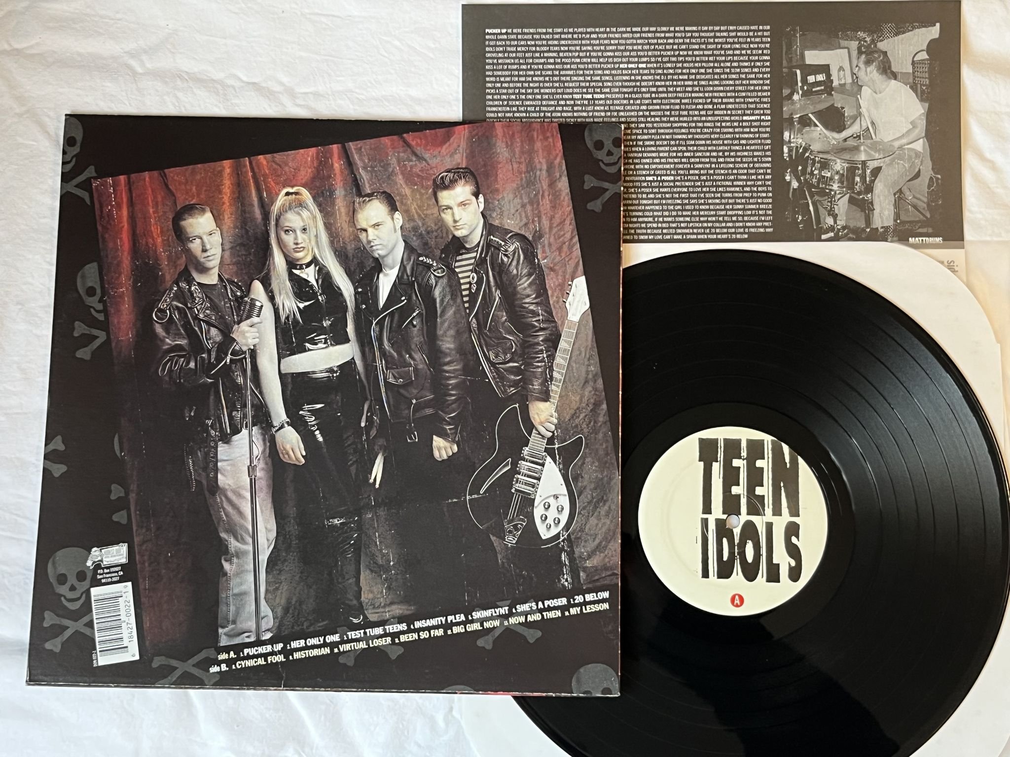 Omslagsbild för skivan TEEN IDOLS pucker up! LP -99 US HONEST DON'S DON 022-1 ** PUNK ROCK **