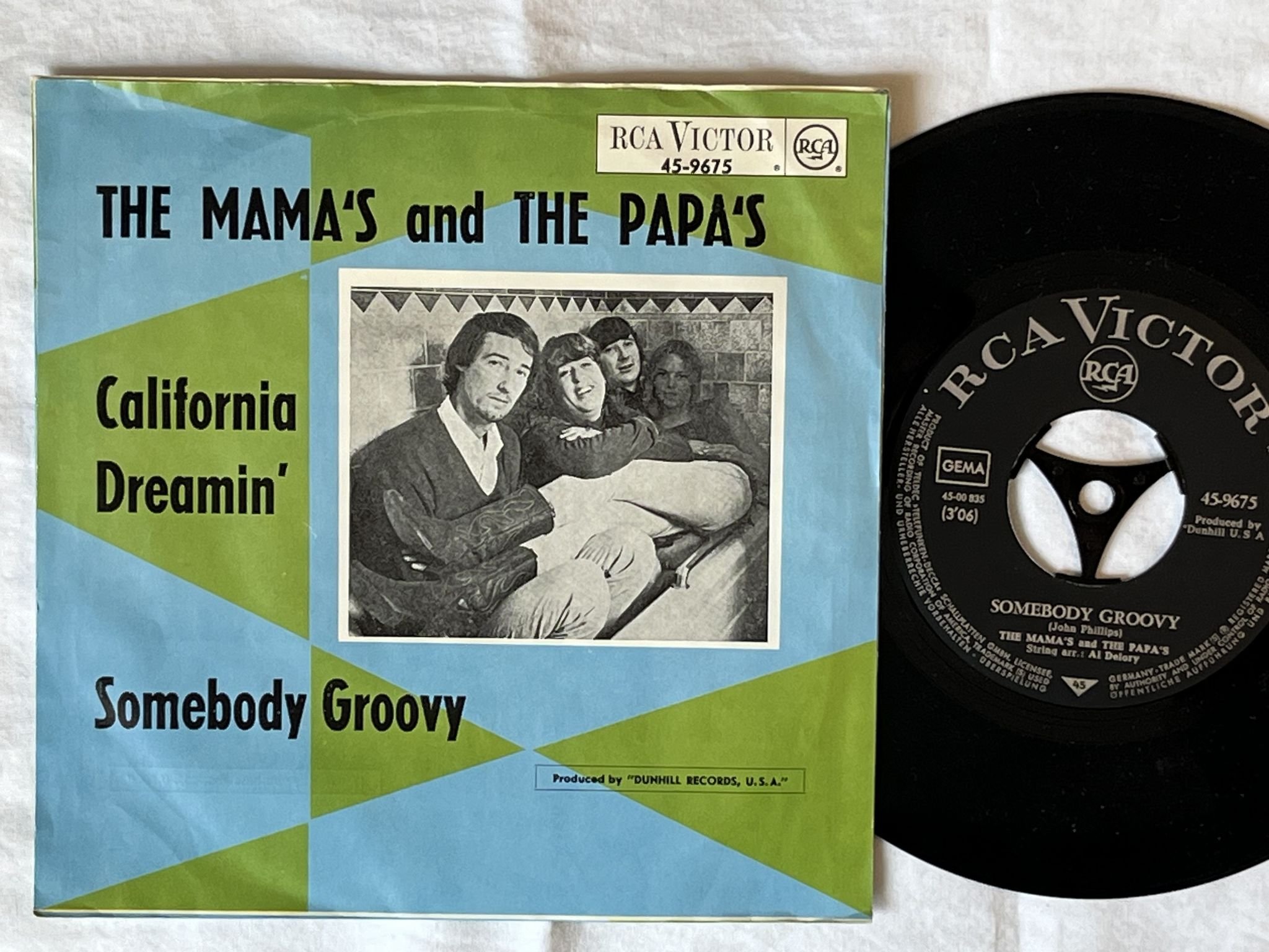 Omslagsbild för skivan THE MAMA'S AND THE PAPA'S California dreamin' 7" -66 Ger RCA 45-9675