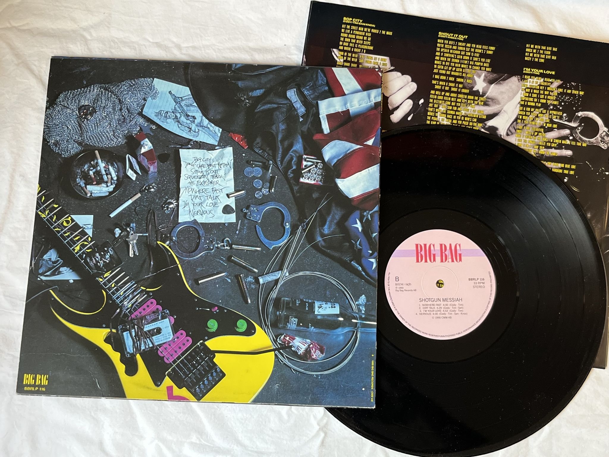Omslagsbild för skivan SHOTGUN MESSIAH s/t LP -90 ncb BIG BAG BBRLP 116