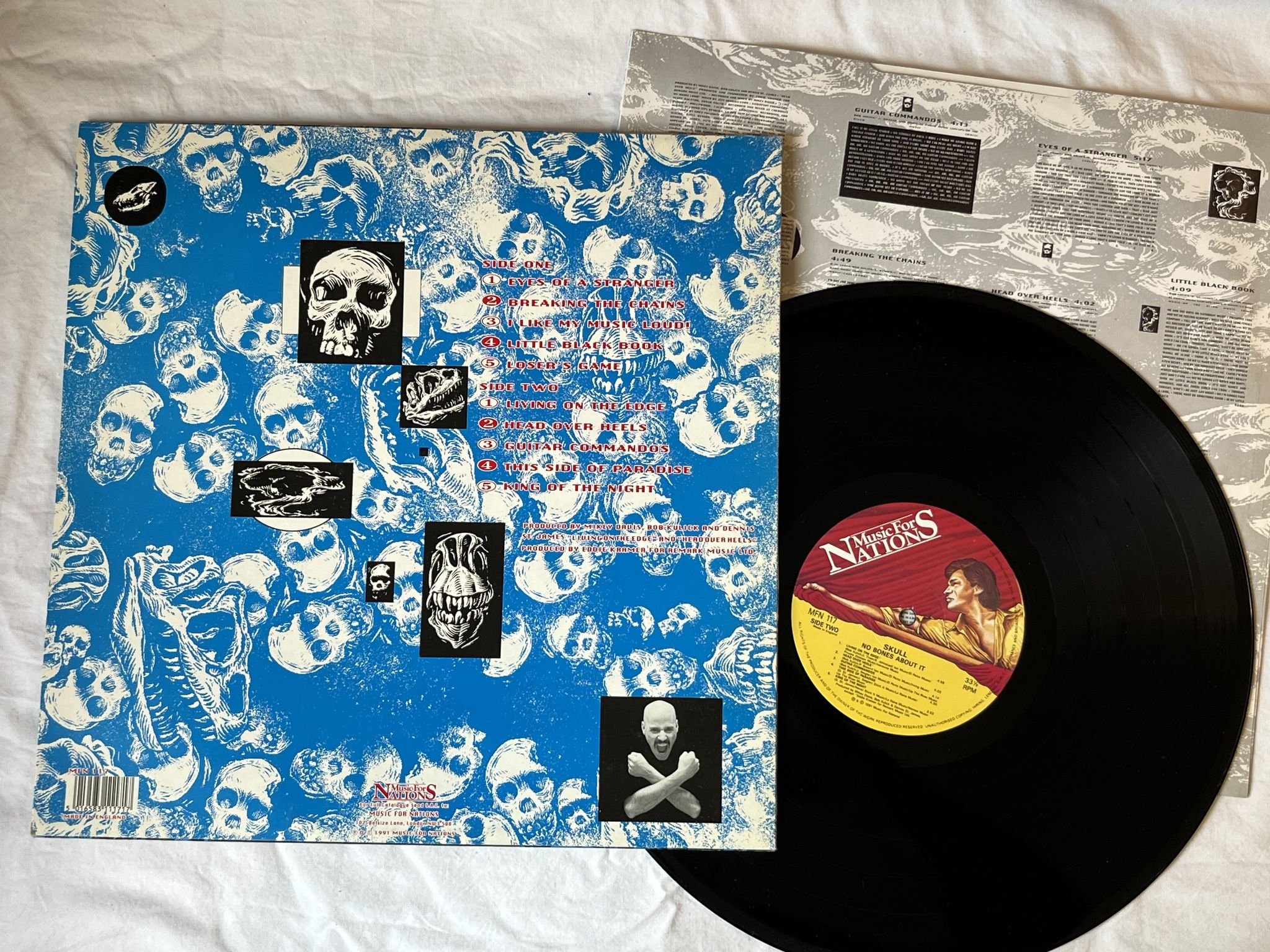 Omslagsbild för skivan SKULL no bones about it LP -91 UK MUSIC FOR NATIONS MFN 117