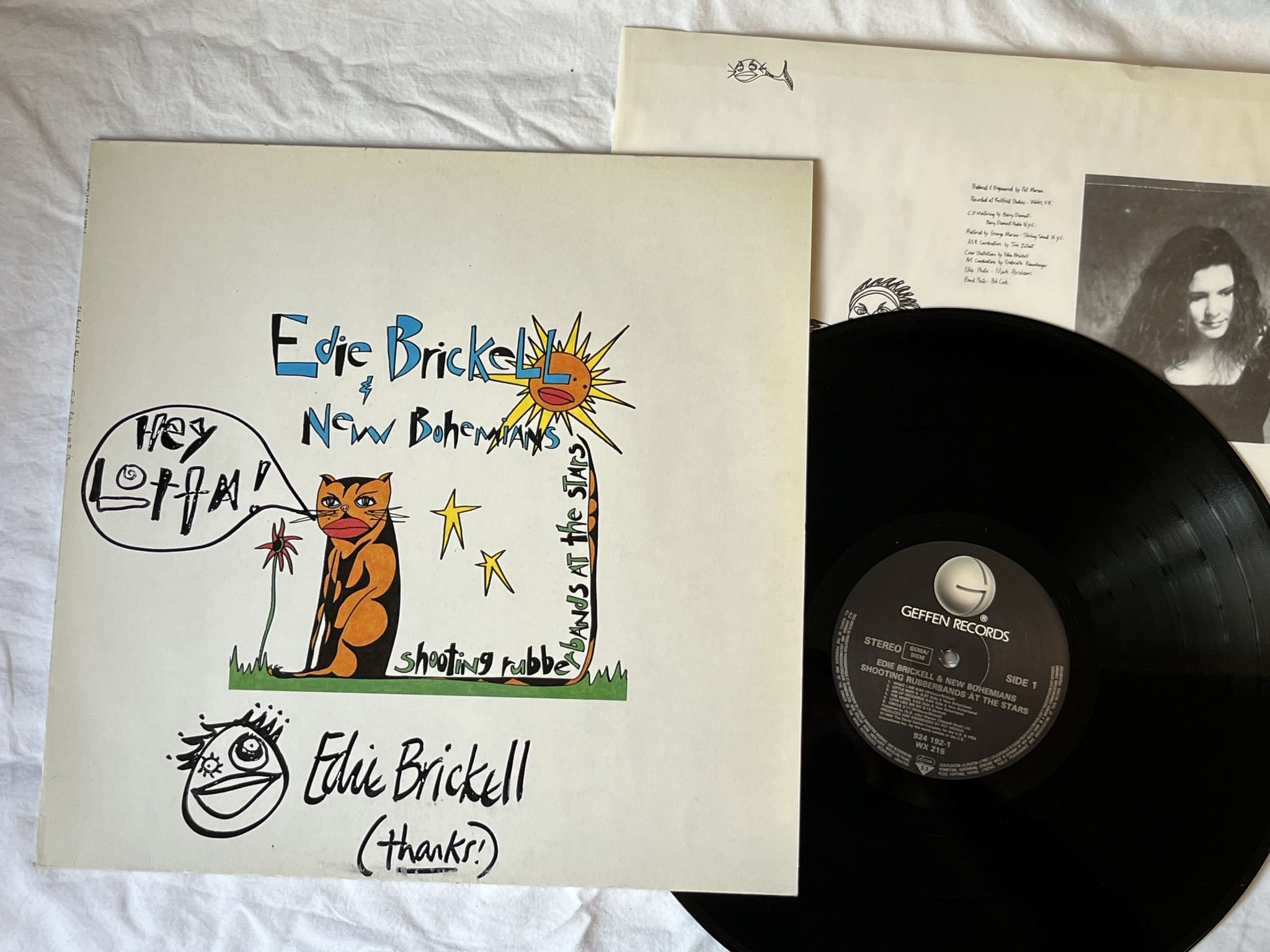 Omslagsbild för skivan EDIE BRICKELL & NEW BOHEMIANS LP -88 GEFFEN GEF 24192 ** POP ART - SIGNED **