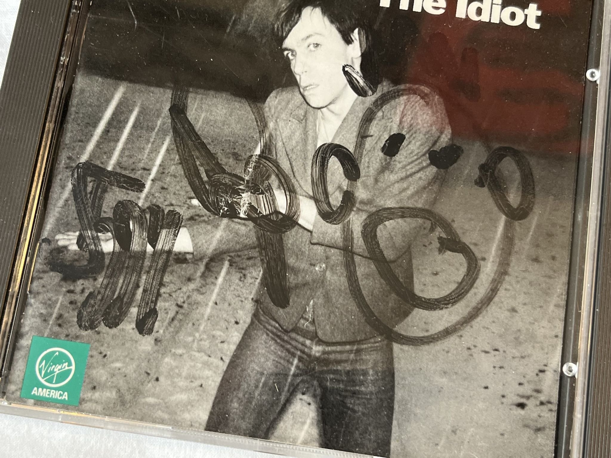 Omslagsbild för skivan 3 cd's signed by Iggy Pop *** Yeah ***