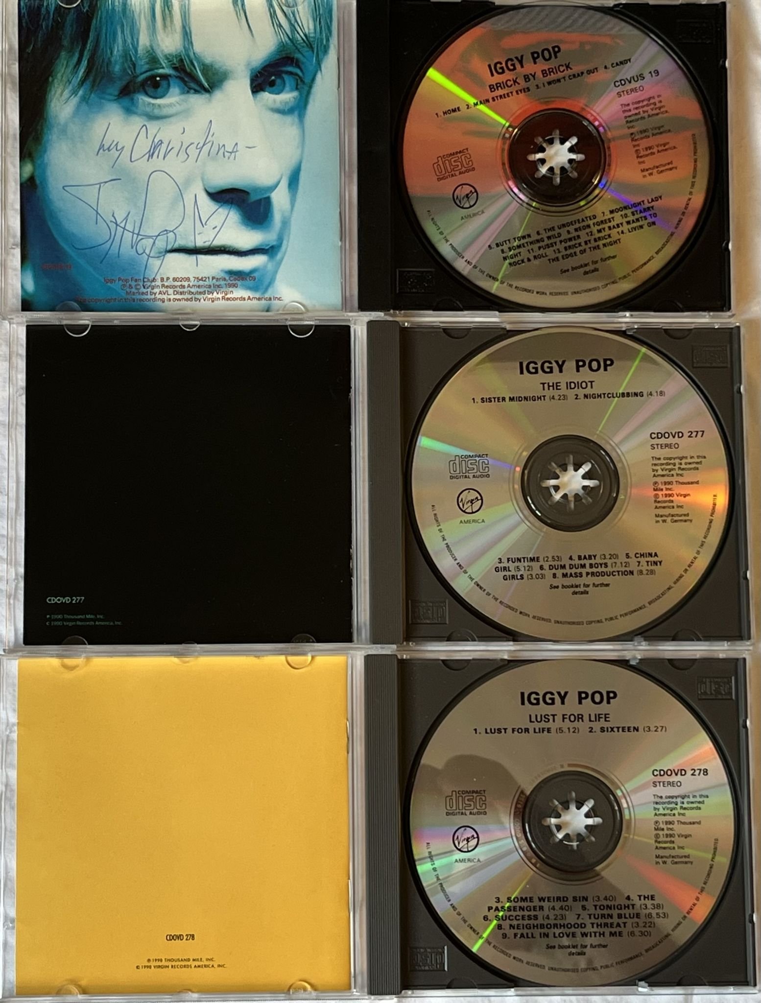 Omslagsbild för skivan 3 cd's signed by Iggy Pop *** Yeah ***