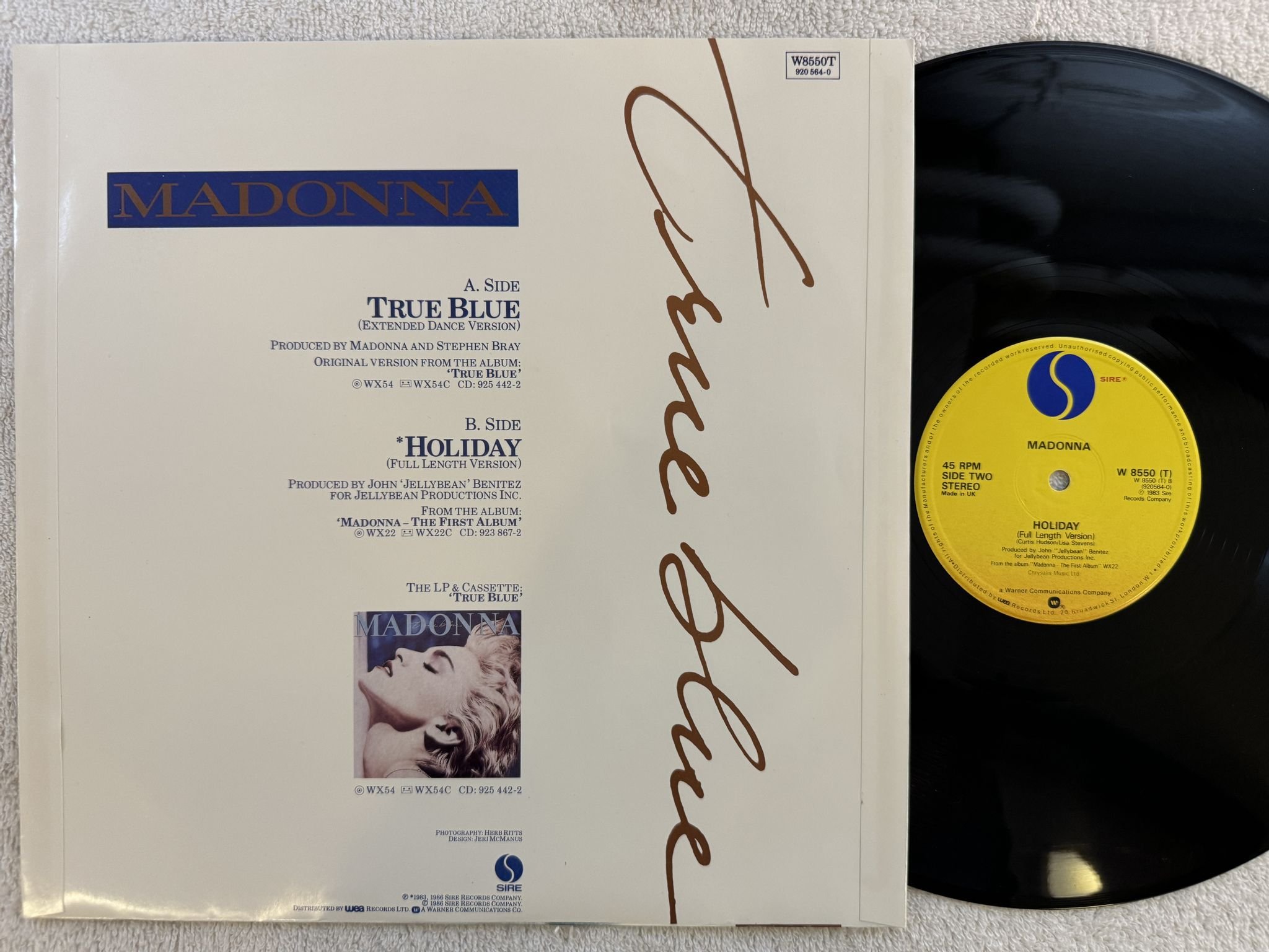 Omslagsbild för skivan MADONNA true blue 12" -86 UK SIRE W 8550