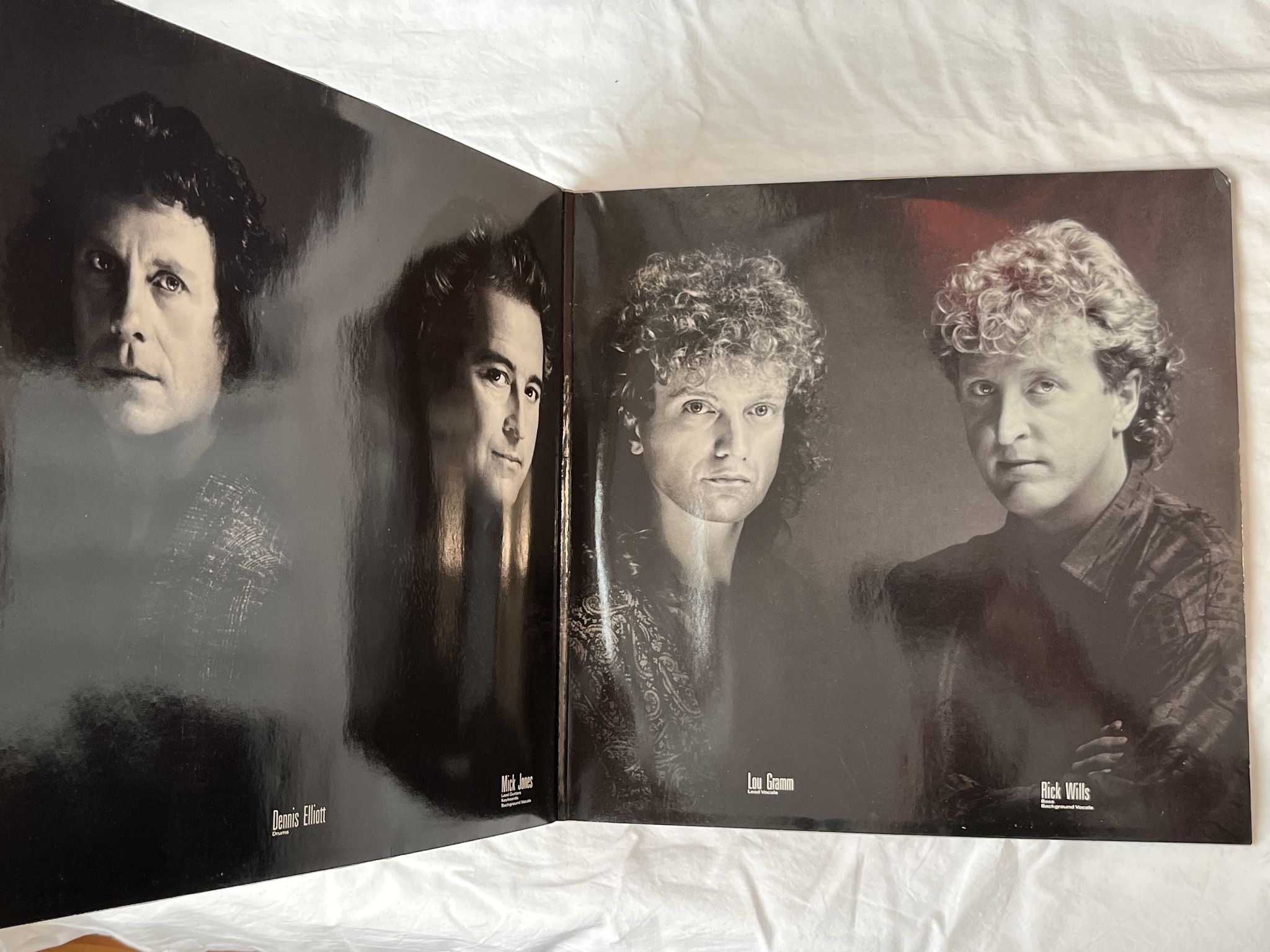 Omslagsbild för skivan FOREIGNER inside information LP -87 Ger ATLANTIC 781808-1 ** SIGNED **