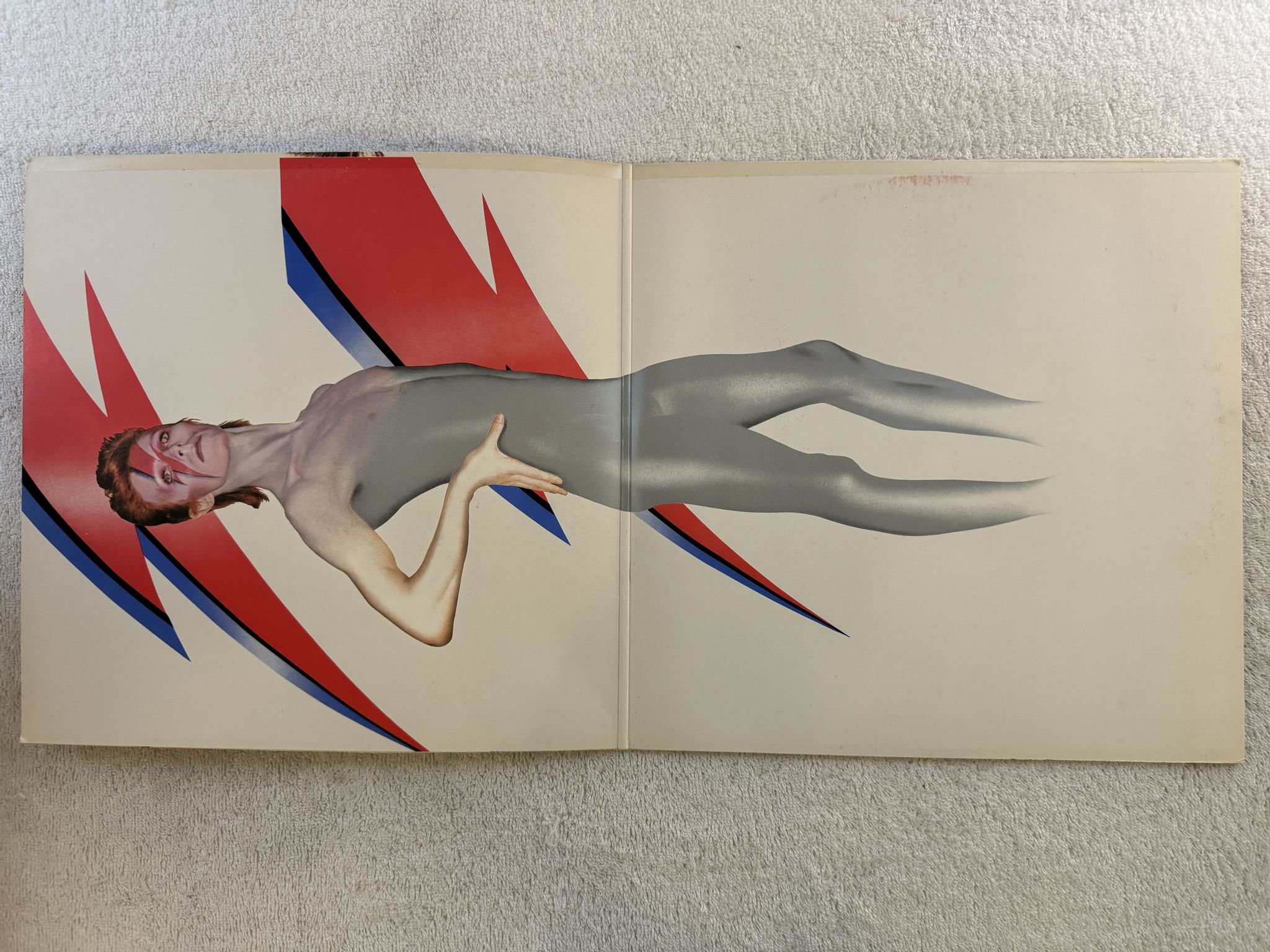 Omslagsbild för skivan DAVID BOWIE aladdin sane LP -73 Ger RCA LSP 4852