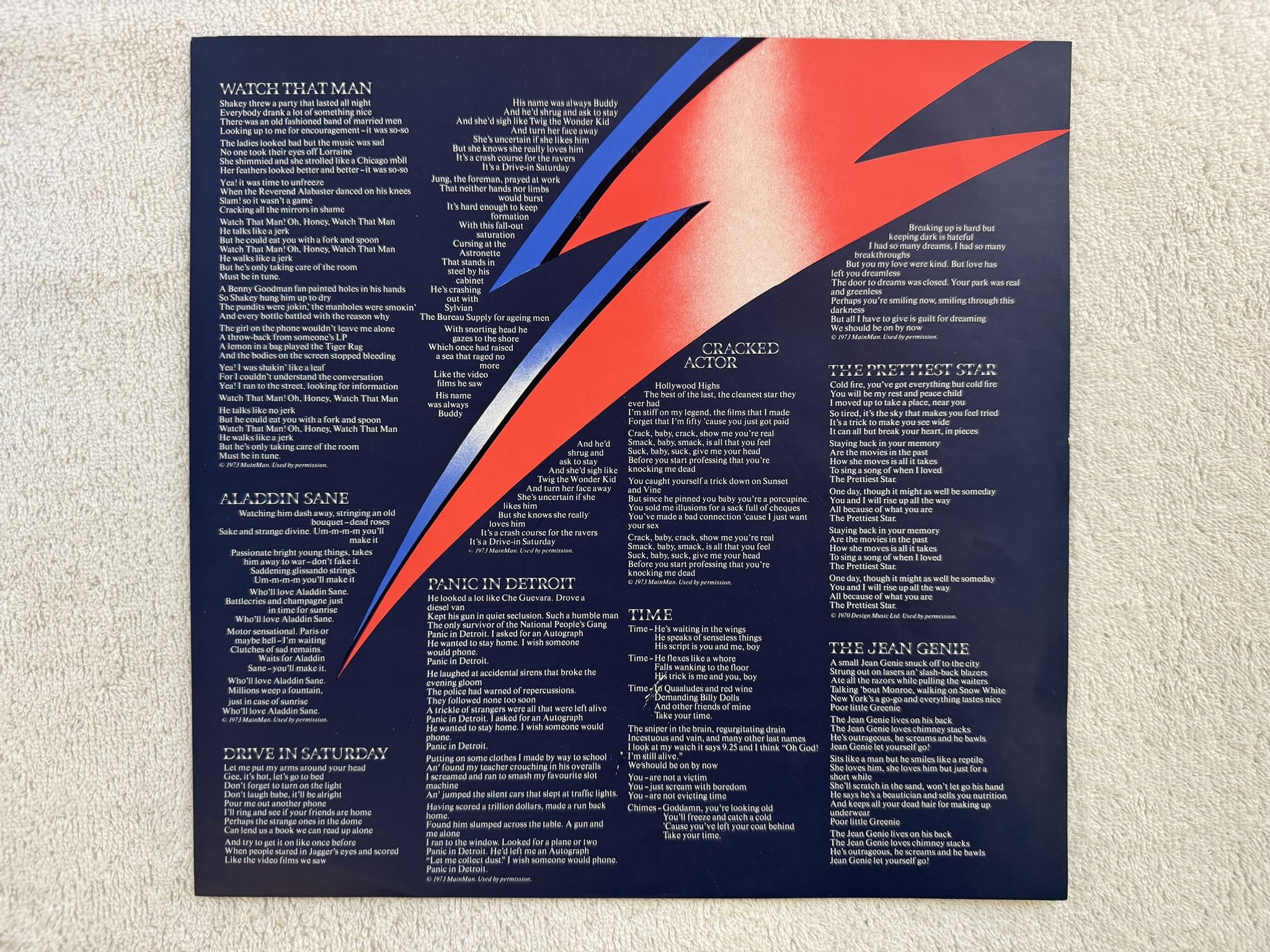 Omslagsbild för skivan DAVID BOWIE aladdin sane LP -73 Ger RCA LSP 4852