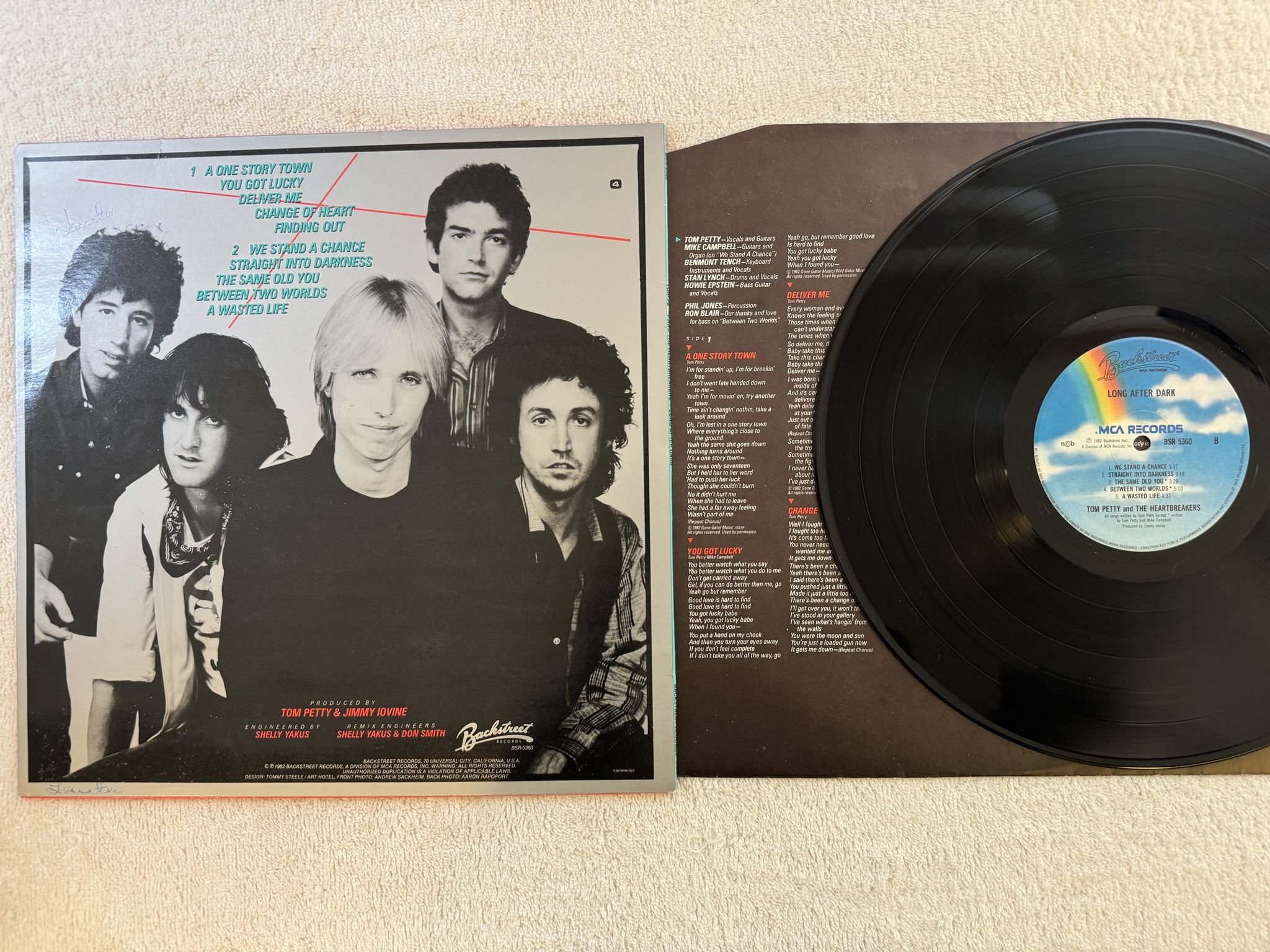 Omslagsbild för skivan TOM PETTY long after dark LP -82 ncb MCA BSR 5360