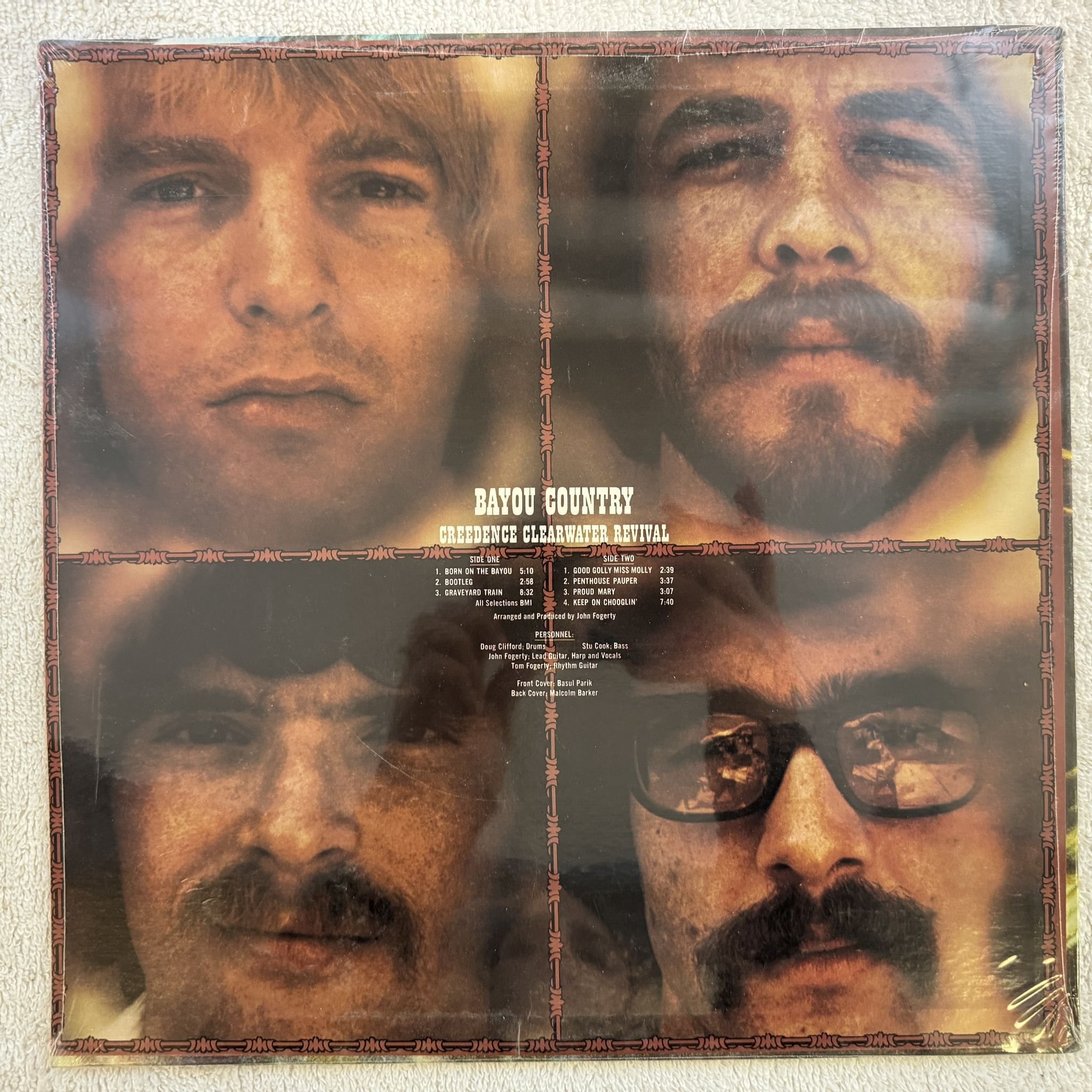 Omslagsbild för skivan CREEDENCE CLEARWATER REVIVAL Bayou Country LP US FANTASY 8387 ** Sealed **