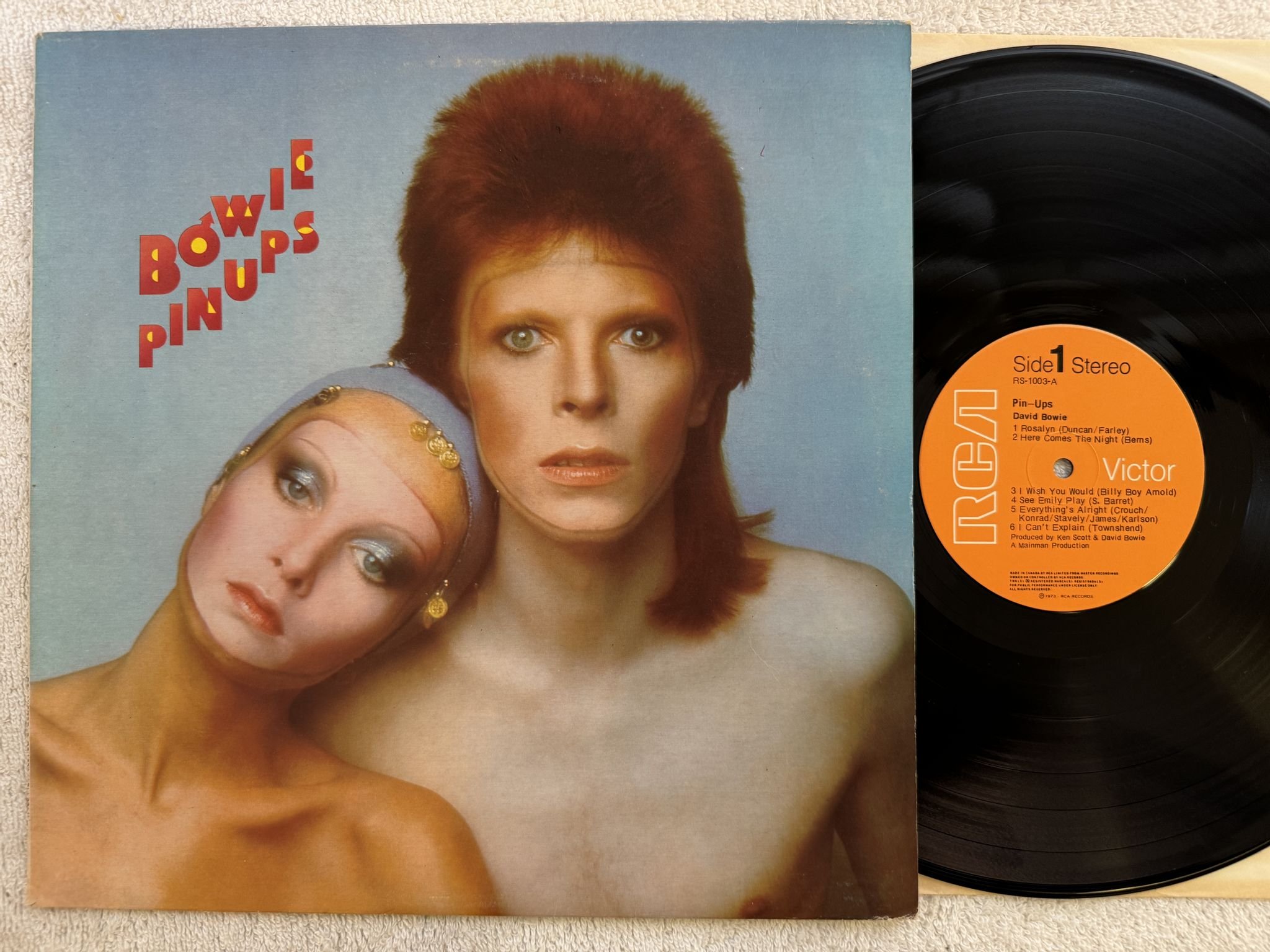 Omslagsbild för skivan DAVID BOWIE pin-ups LP -73 Can RCA RS 1003