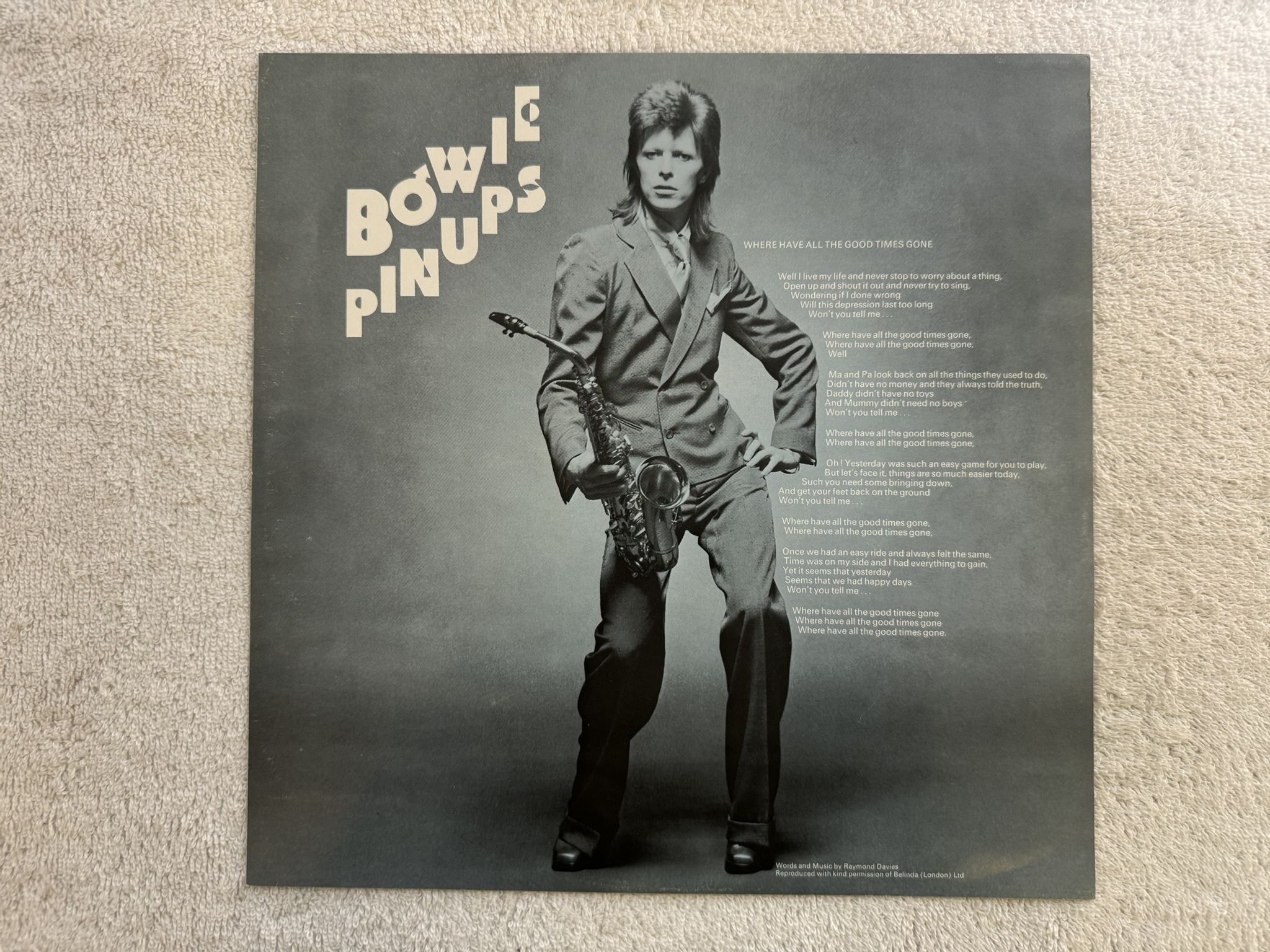 Omslagsbild för skivan DAVID BOWIE pin-ups LP -73 Can RCA RS 1003