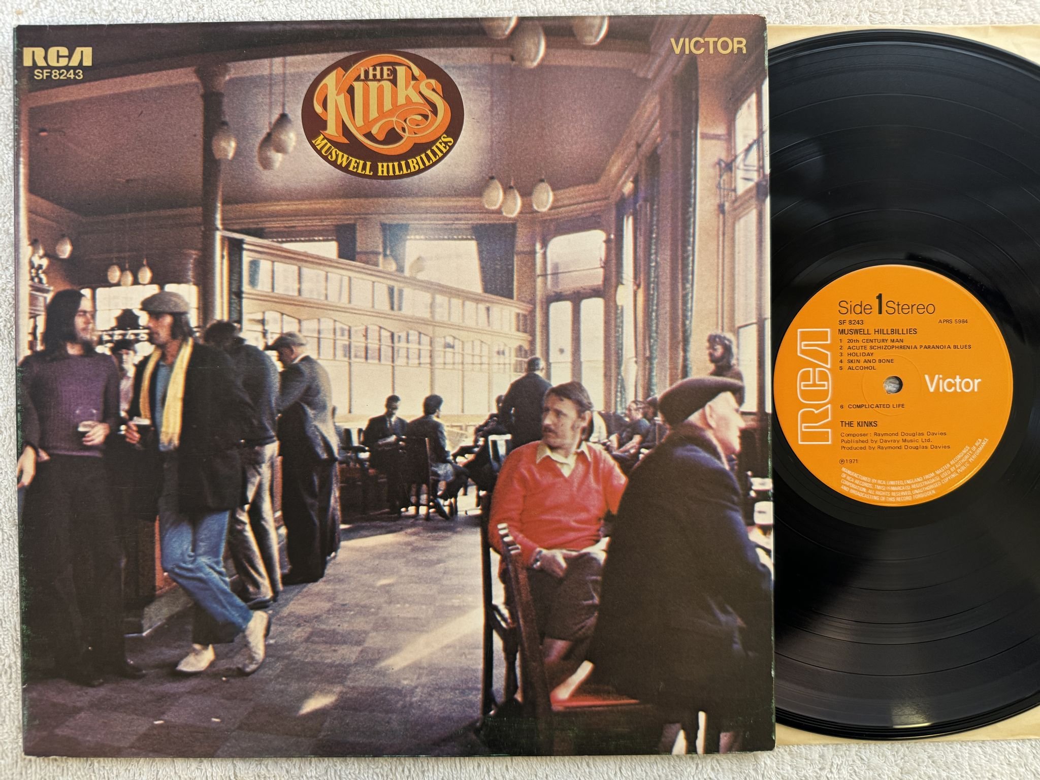 Omslagsbild för skivan THE KINKS mushwell hillbillies LP -71 UK RCA SF 8243