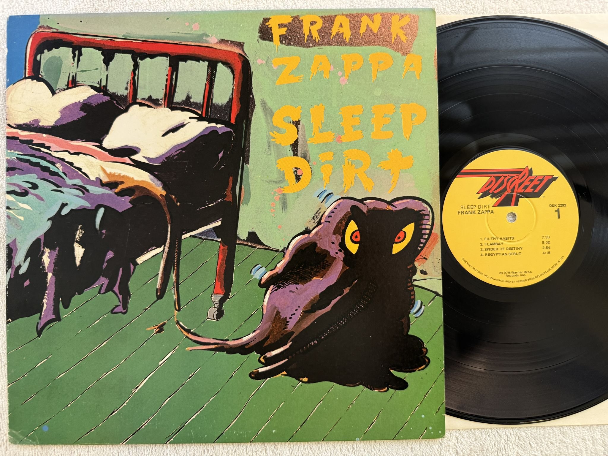 Omslagsbild för skivan FRANK ZAPPA sleep dirt LP -79 US DISCREET DSK 2292
