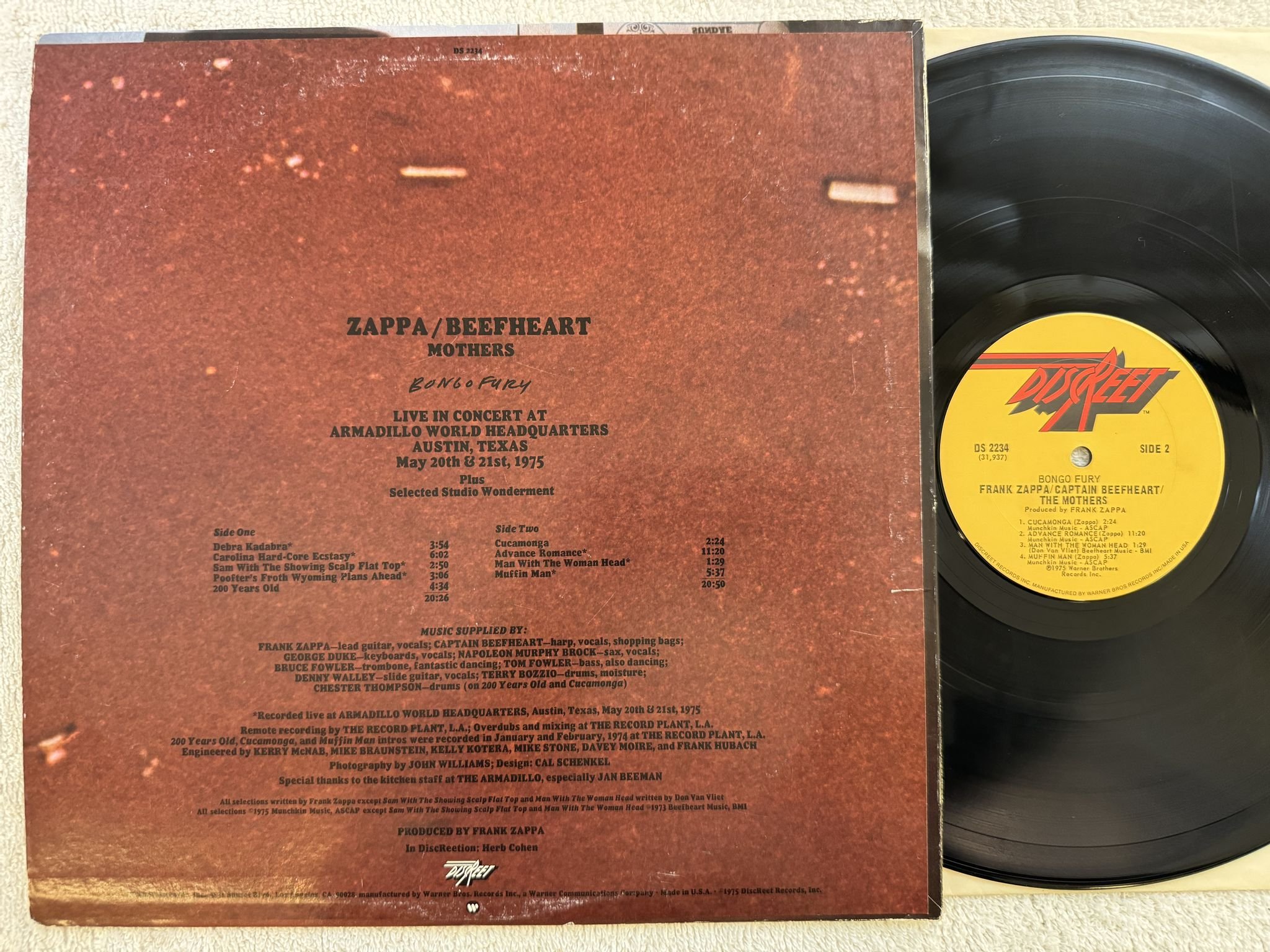 Omslagsbild för skivan FRANK ZAPPA / CAPTAIN BEEFHEART bongo fury LP -75 US DISCREET DS 2234