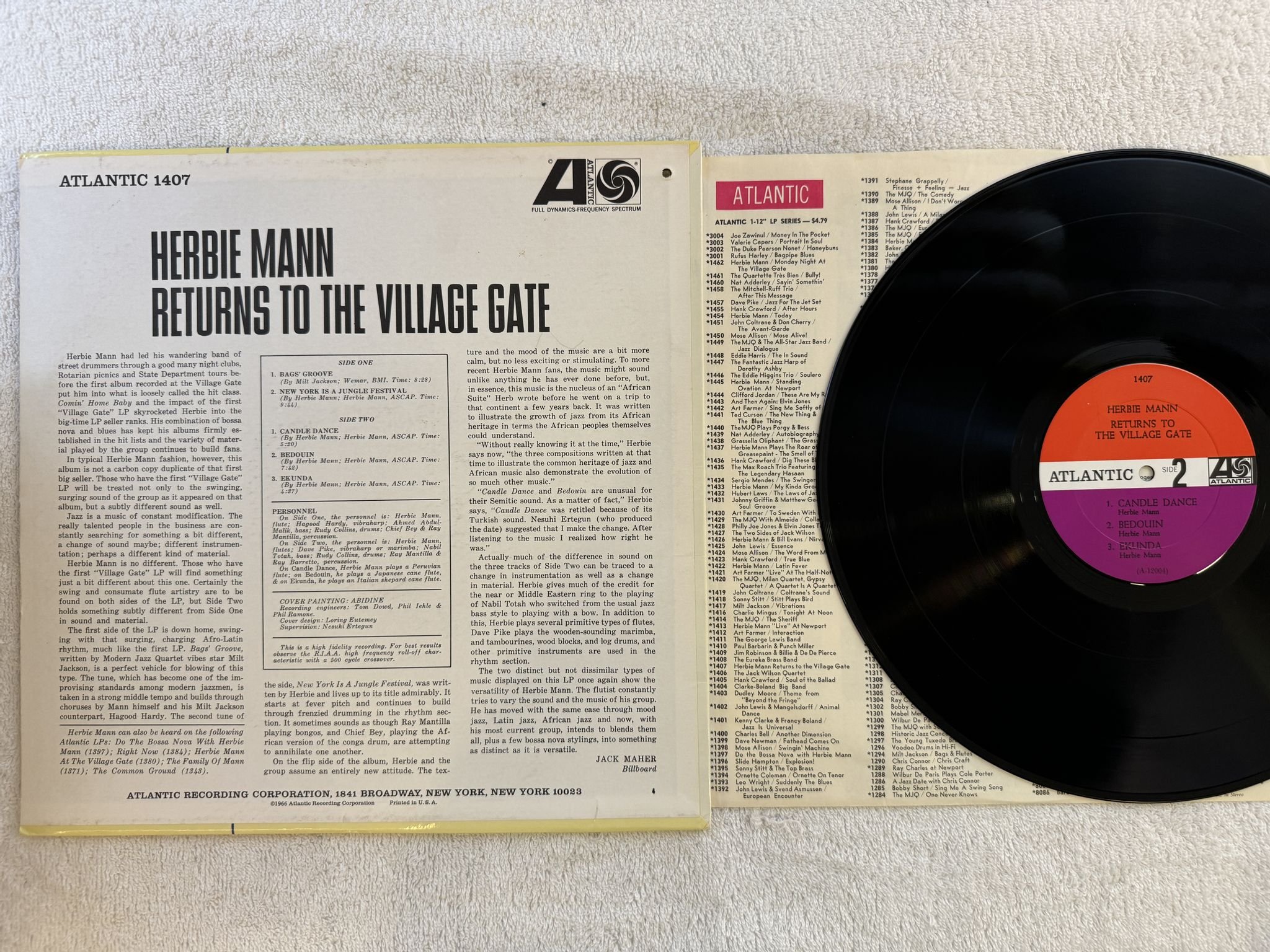 Omslagsbild för skivan HERBIE MANN returns to the village gate LP US ATLANTIC 1407