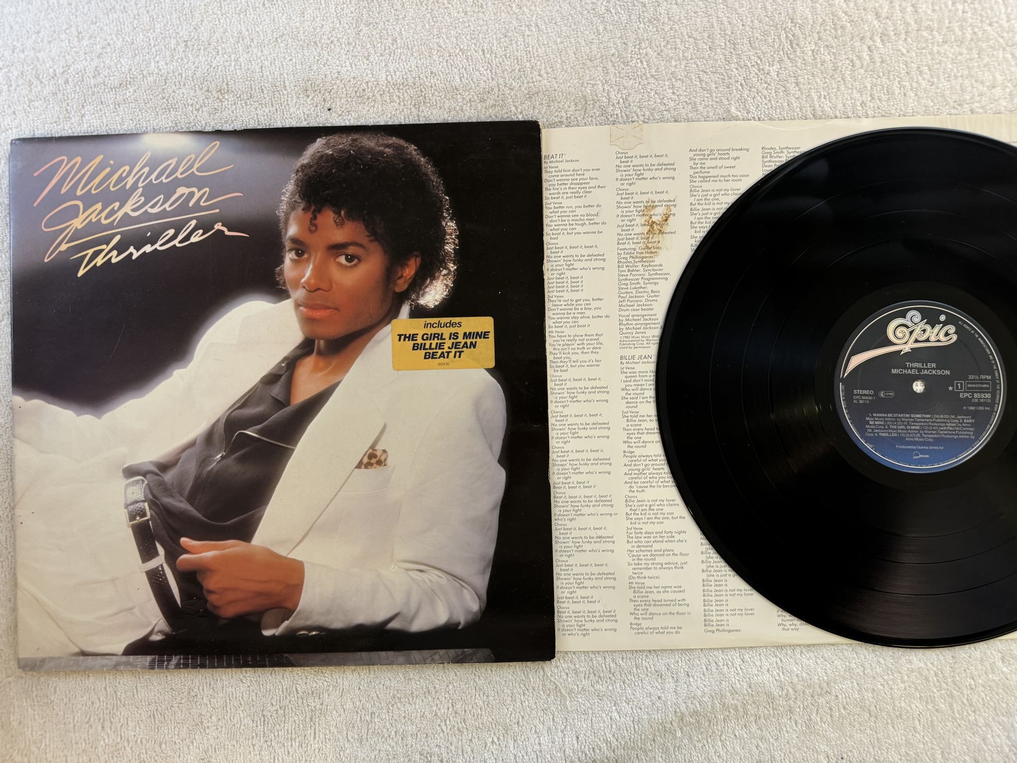 Omslagsbild för skivan MICHAEL JACKSON thriller LP -82 Hol EPIC EPC 85930