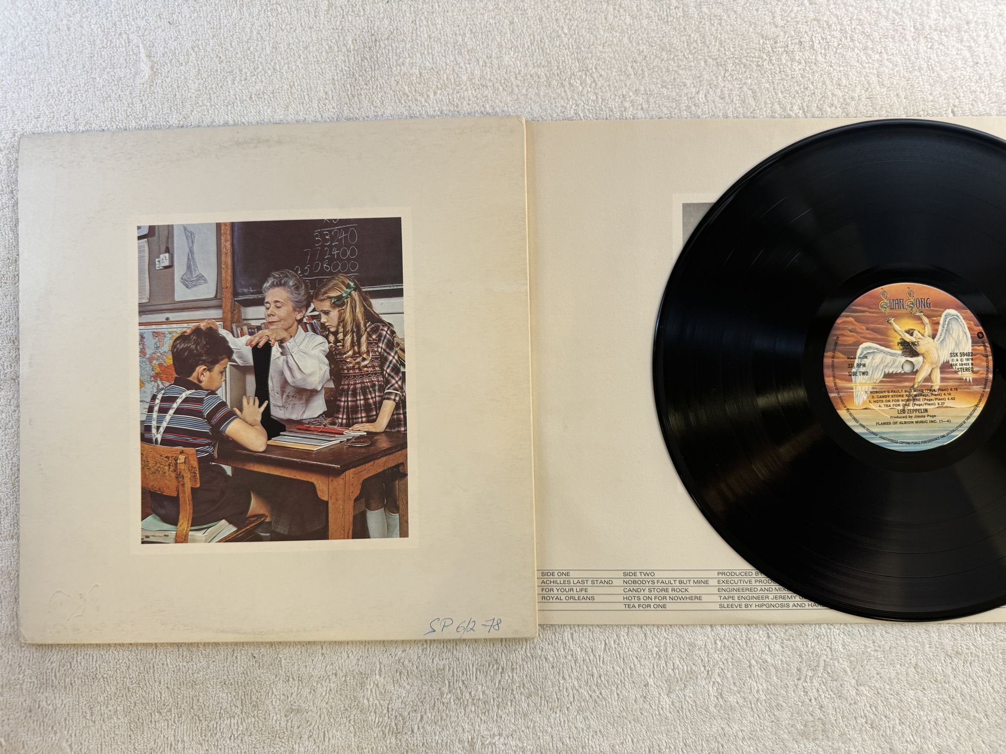 Omslagsbild för skivan LED ZEPPELIN presence LP -76 UK SWAN SONG SSK 59402
