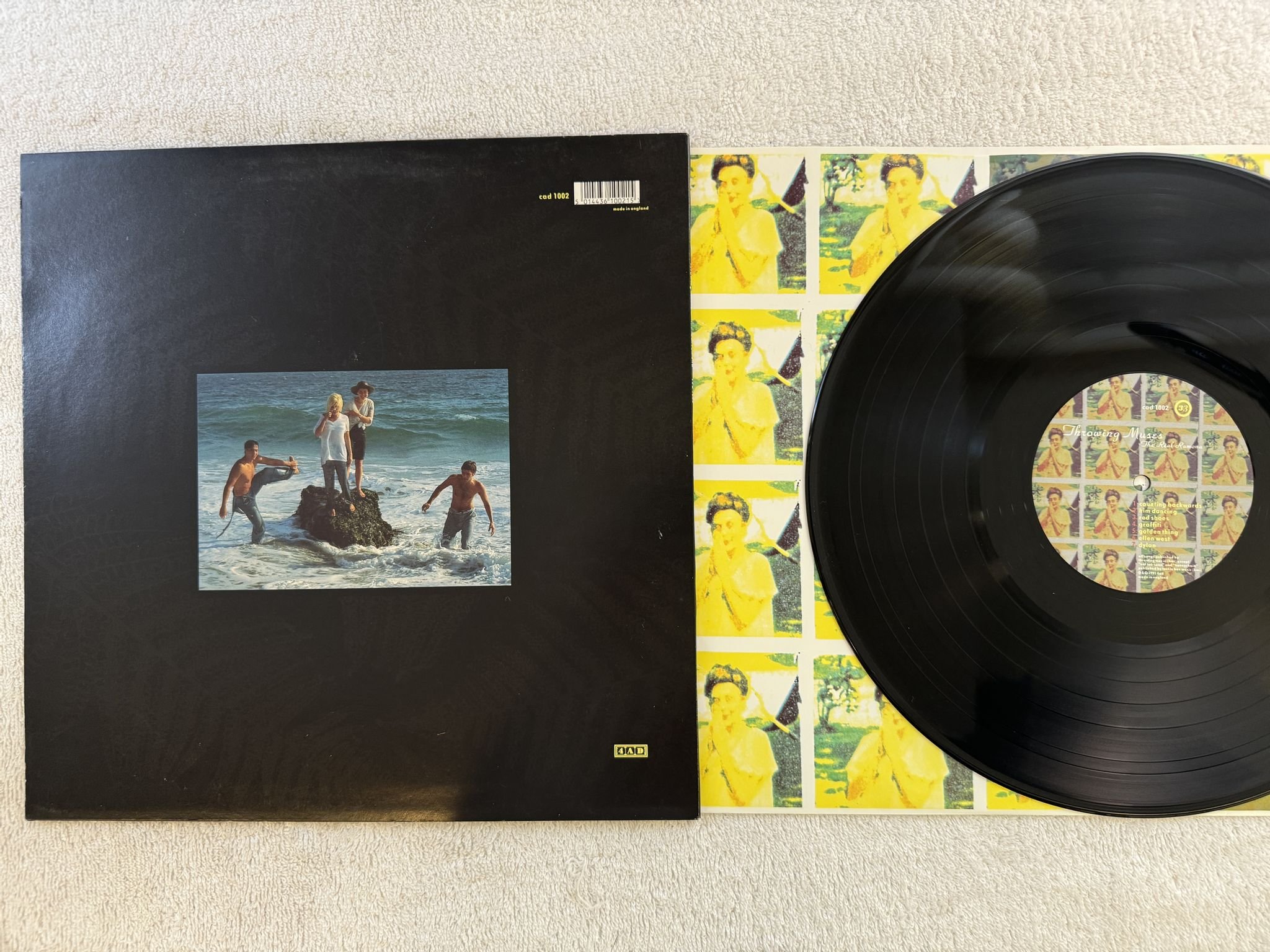 Omslagsbild för skivan THROWING MUSES the real ramona LP -91 UK 4AD cad 1002 ** INDIE ROCK **