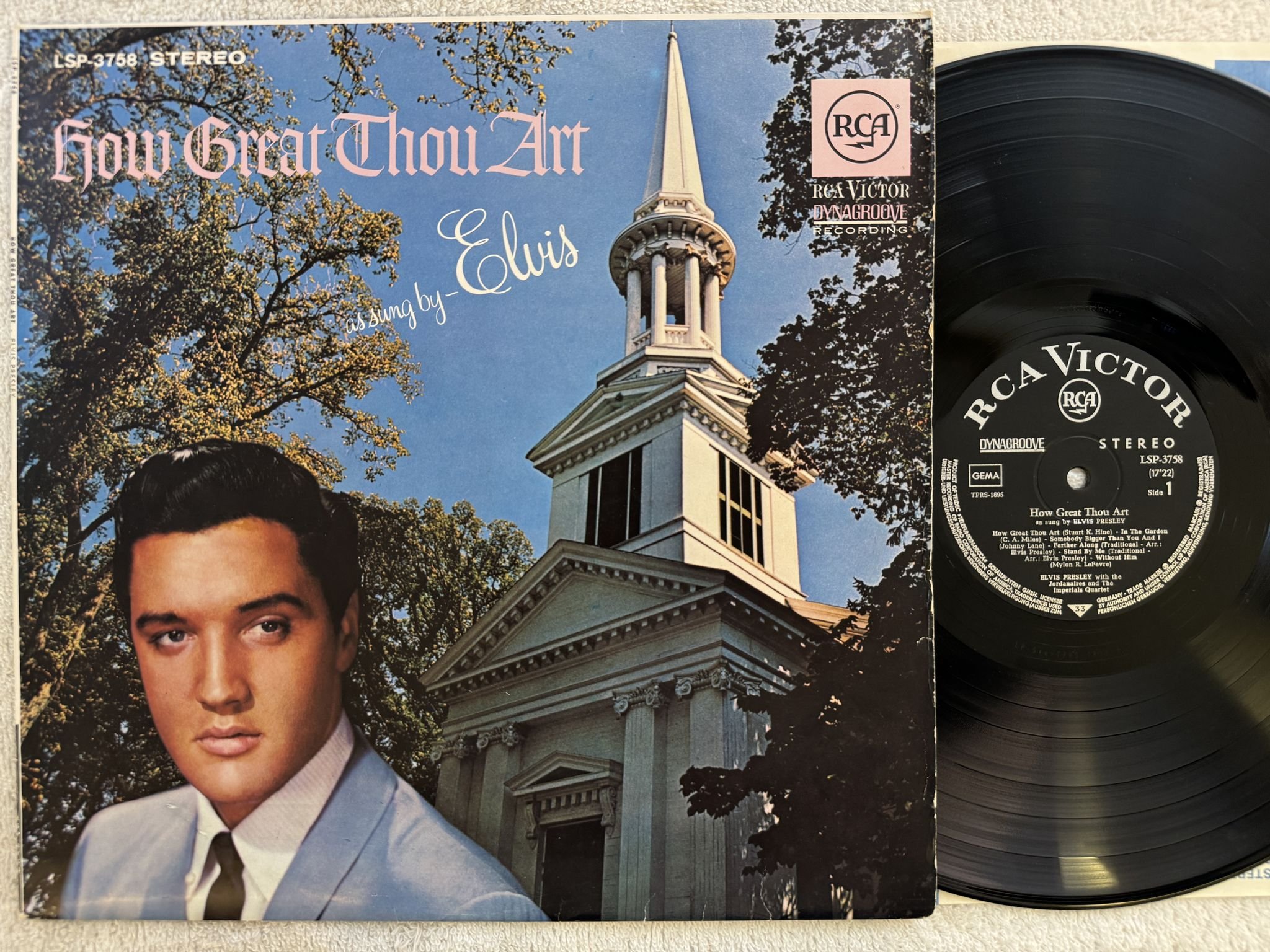 Omslagsbild för skivan ELVIS PRESLEY how great thou art LP -67 Ger RCA LSP-3758