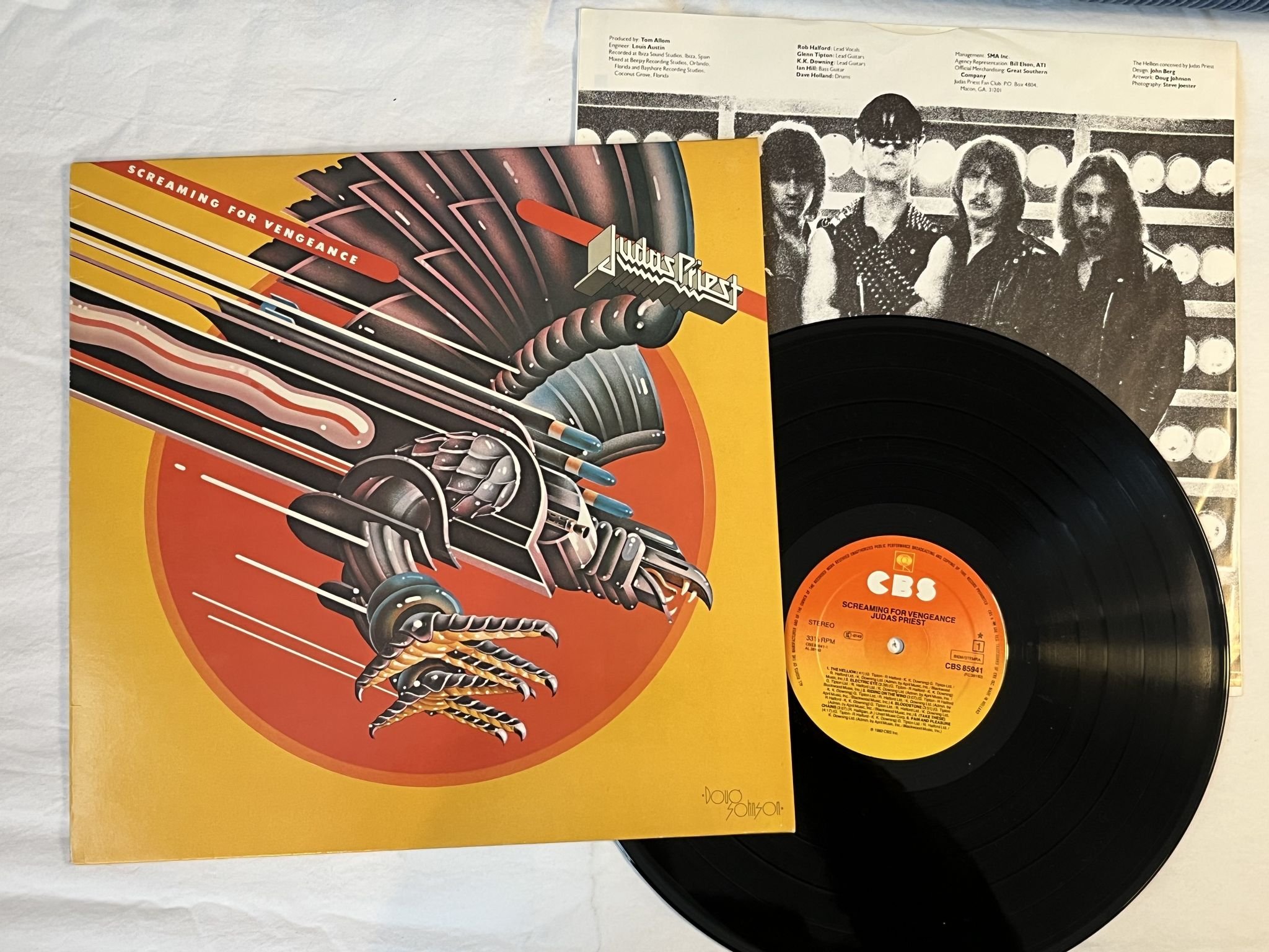 Omslagsbild för skivan JUDAS PRIEST Screaming For Vengeance LP -82 CBS 85941