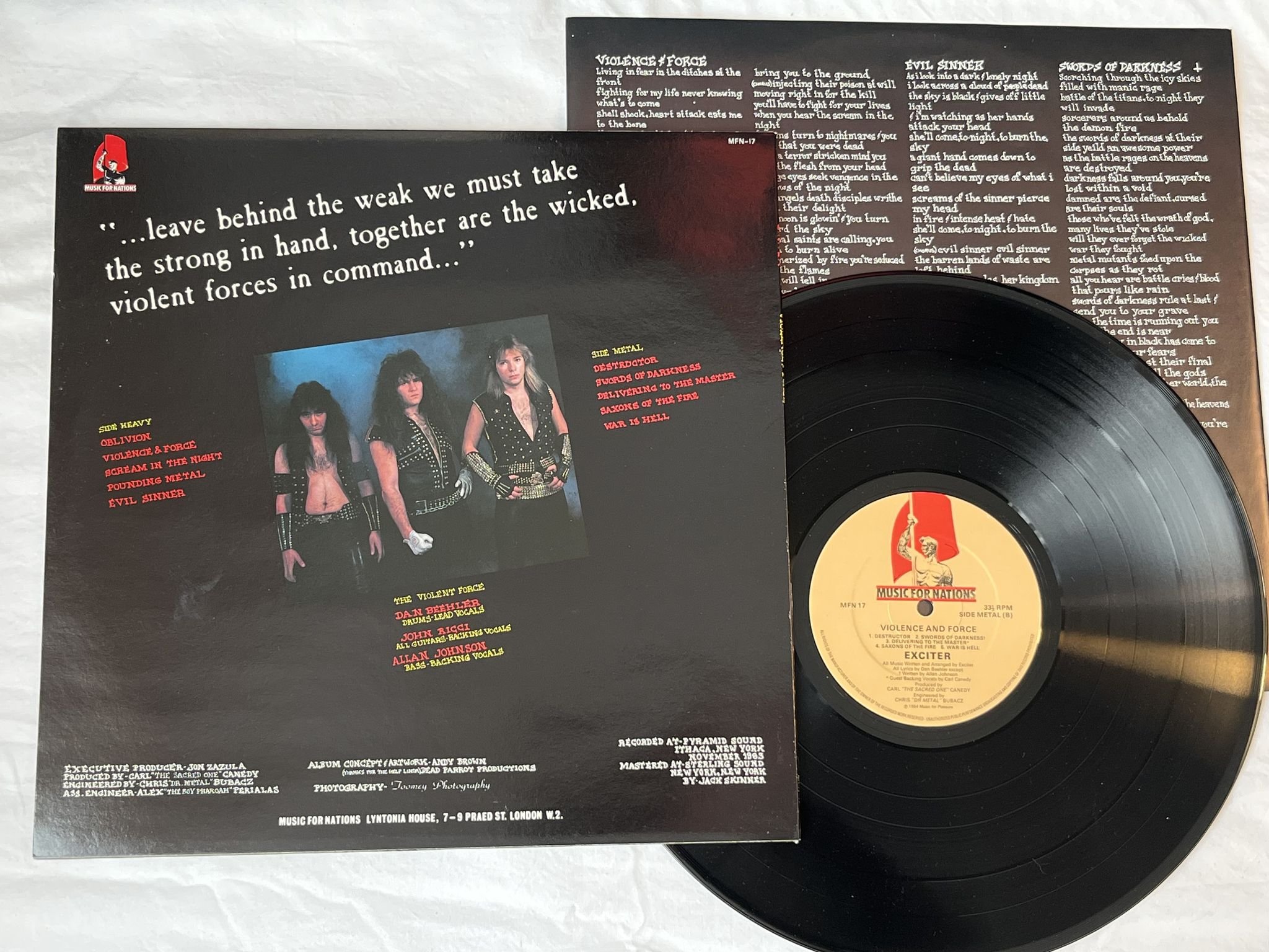 Omslagsbild för skivan EXCITER violence and force LP -84 UK MUSIC FOR NATIONS MFN 17