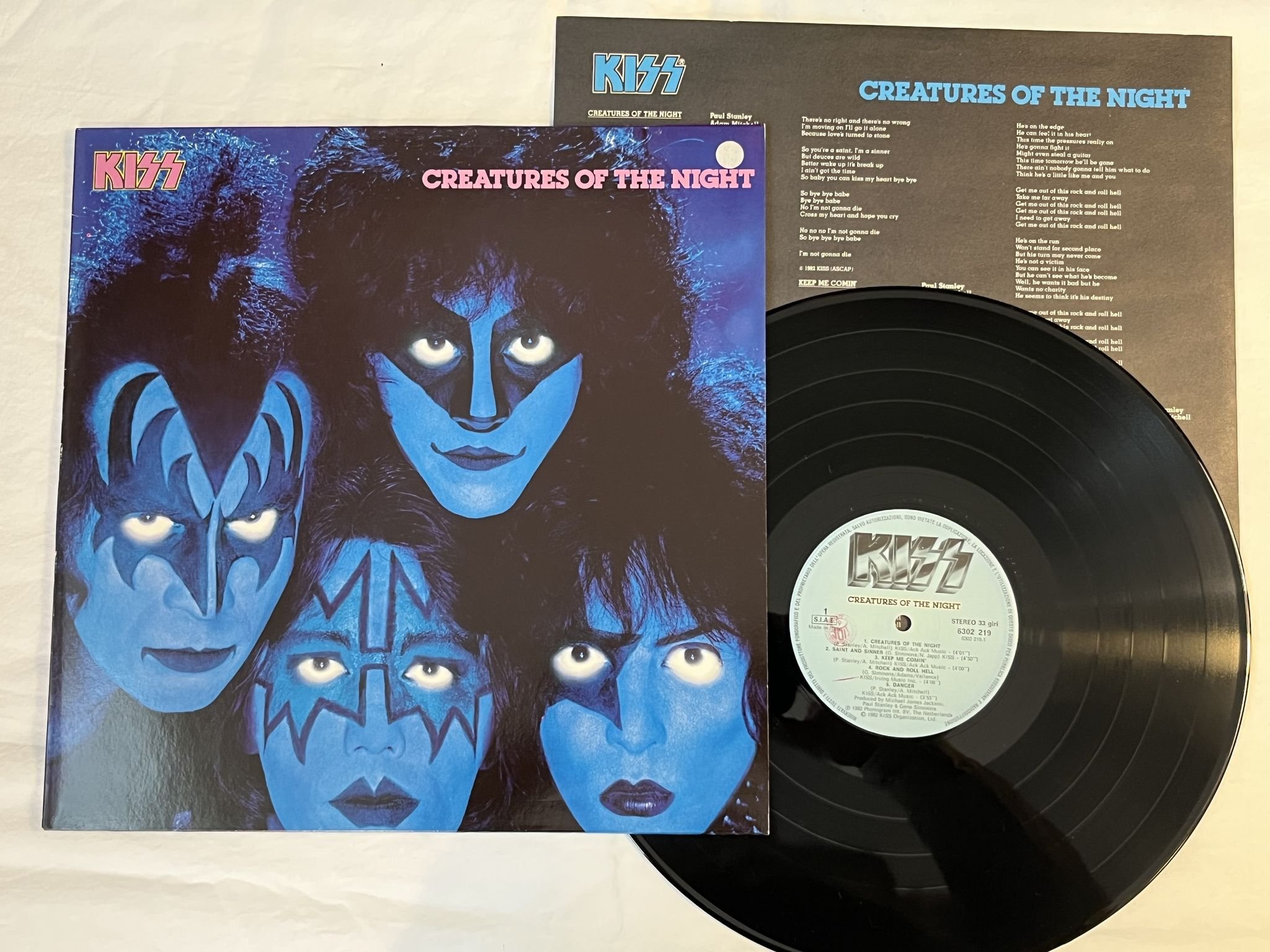 Omslagsbild för skivan KISS creatures of the night LP -82 Italy CASABLANCA 6302219