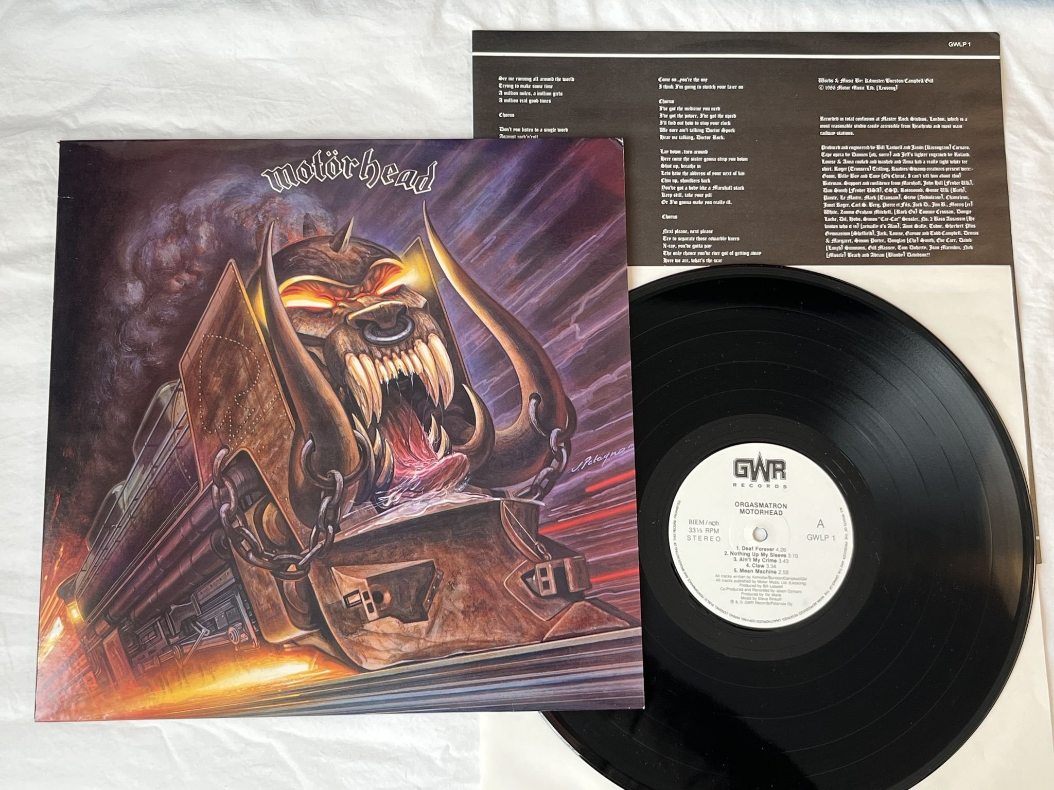Omslagsbild för skivan MOTÖRHEAD Orgasmatron LP -86 Finland GWR GWLP 1