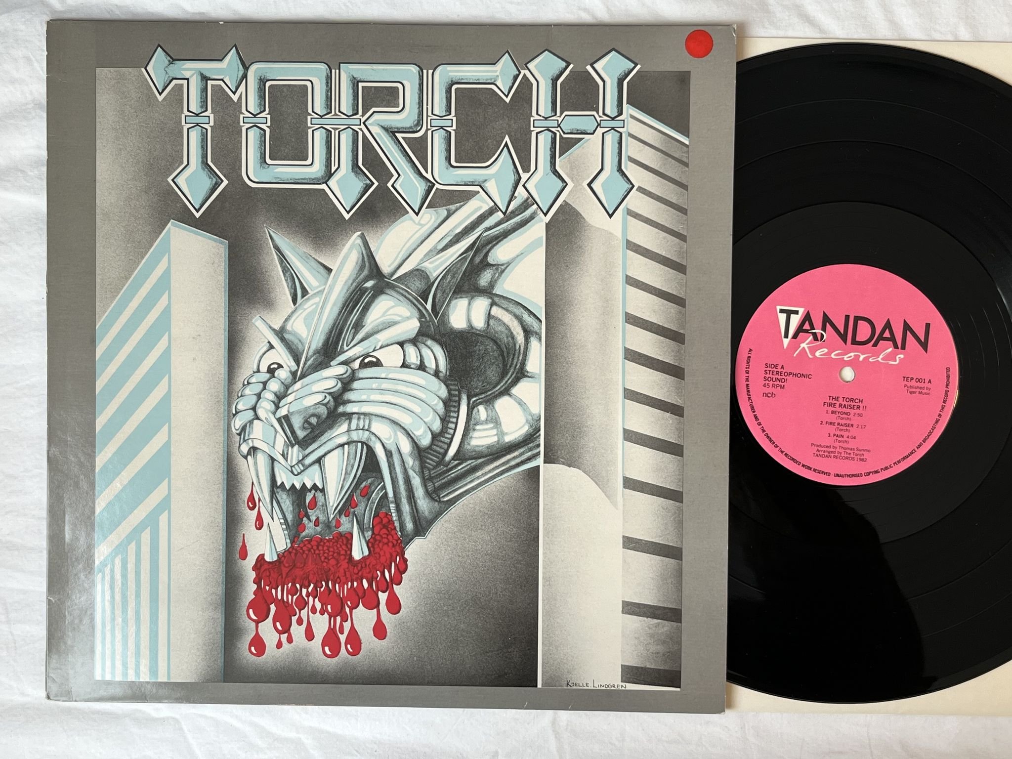 Omslagsbild för skivan THE TORCH fire raiser LP -82 Swe TANDAN TEP-001