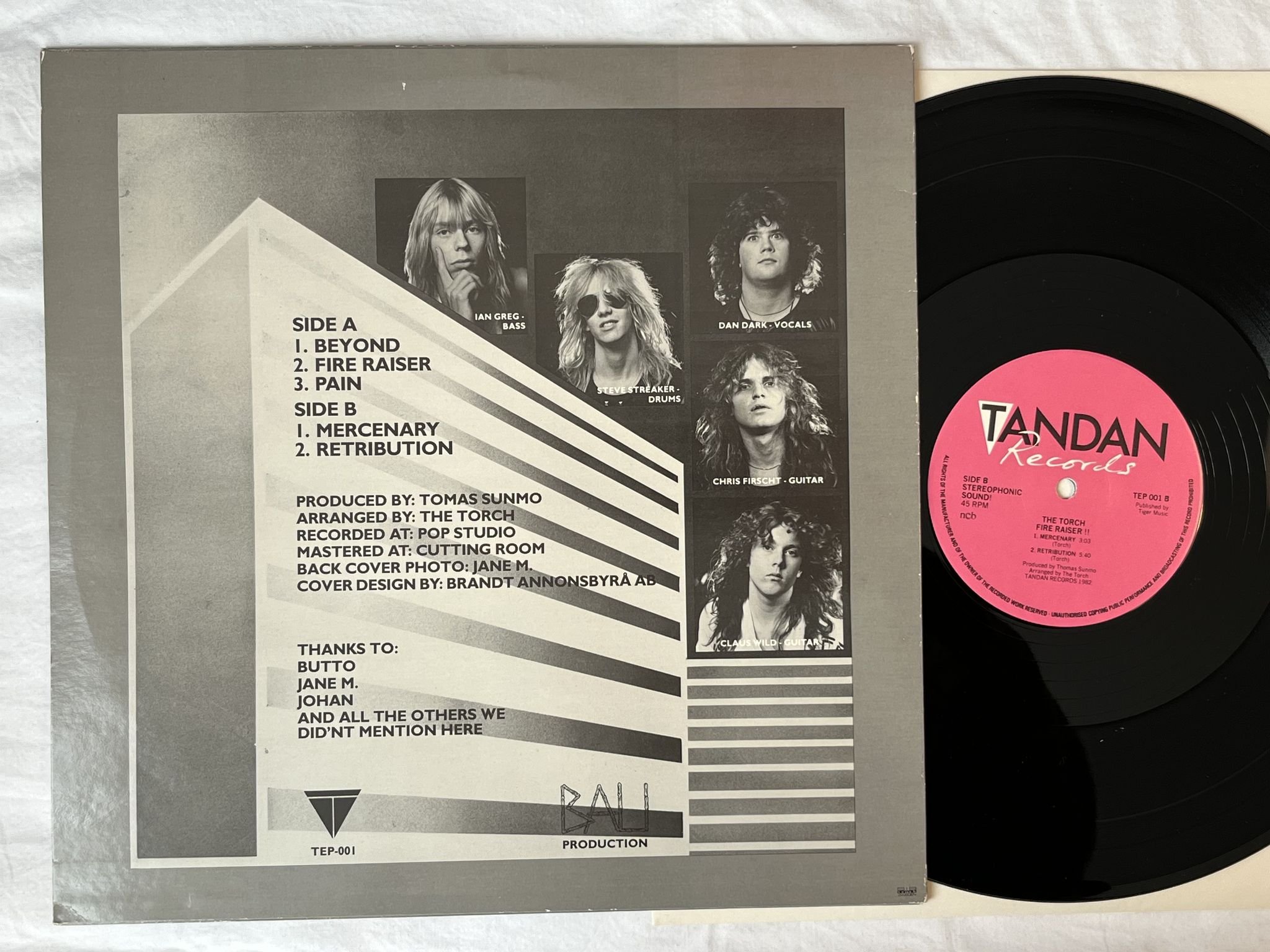 Omslagsbild för skivan THE TORCH fire raiser LP -82 Swe TANDAN TEP-001