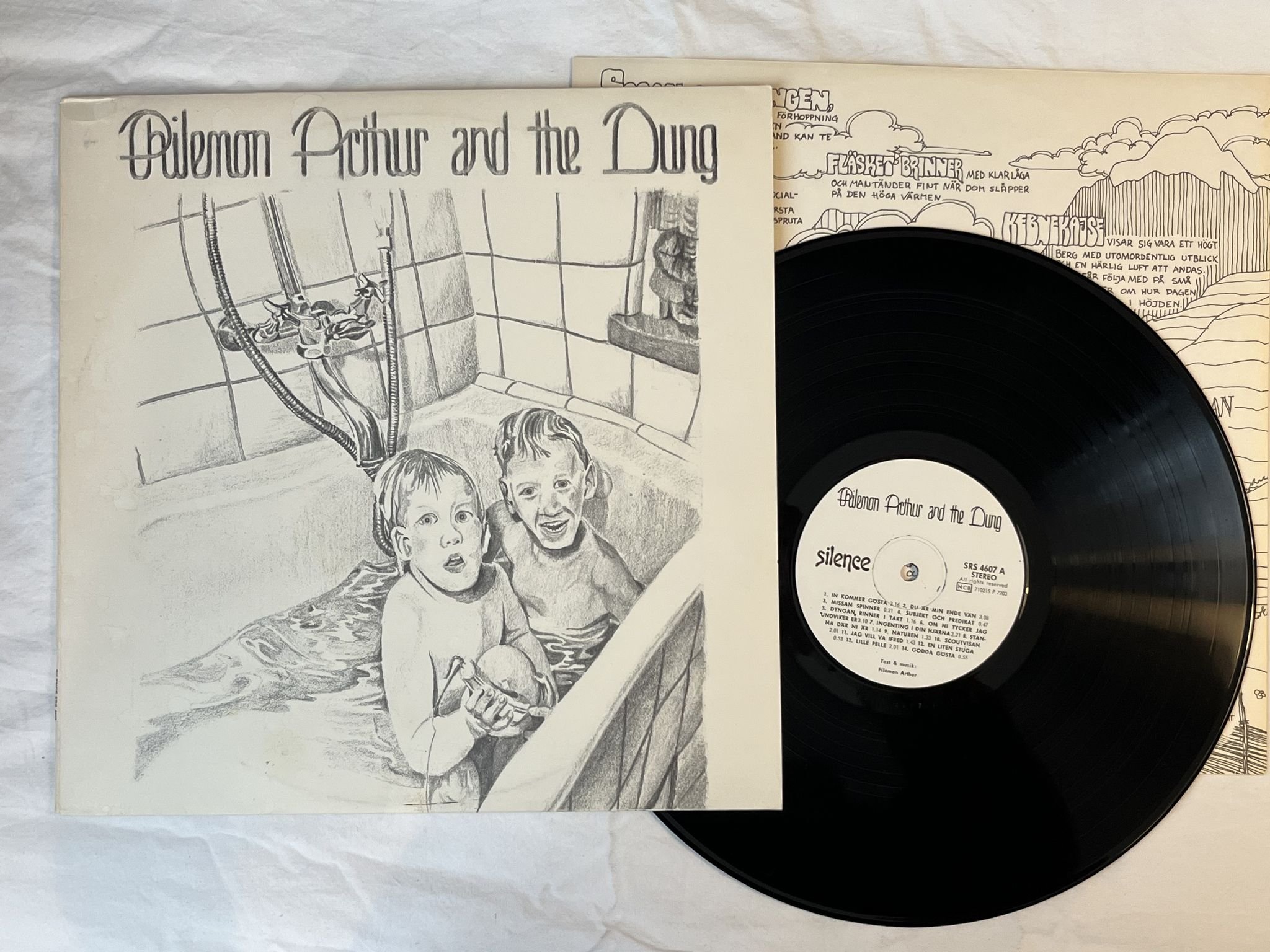 Omslagsbild för skivan PHILEMON ARTHUR & THE DUNG s/t LP -72 Swe SILENCE SRS 4607