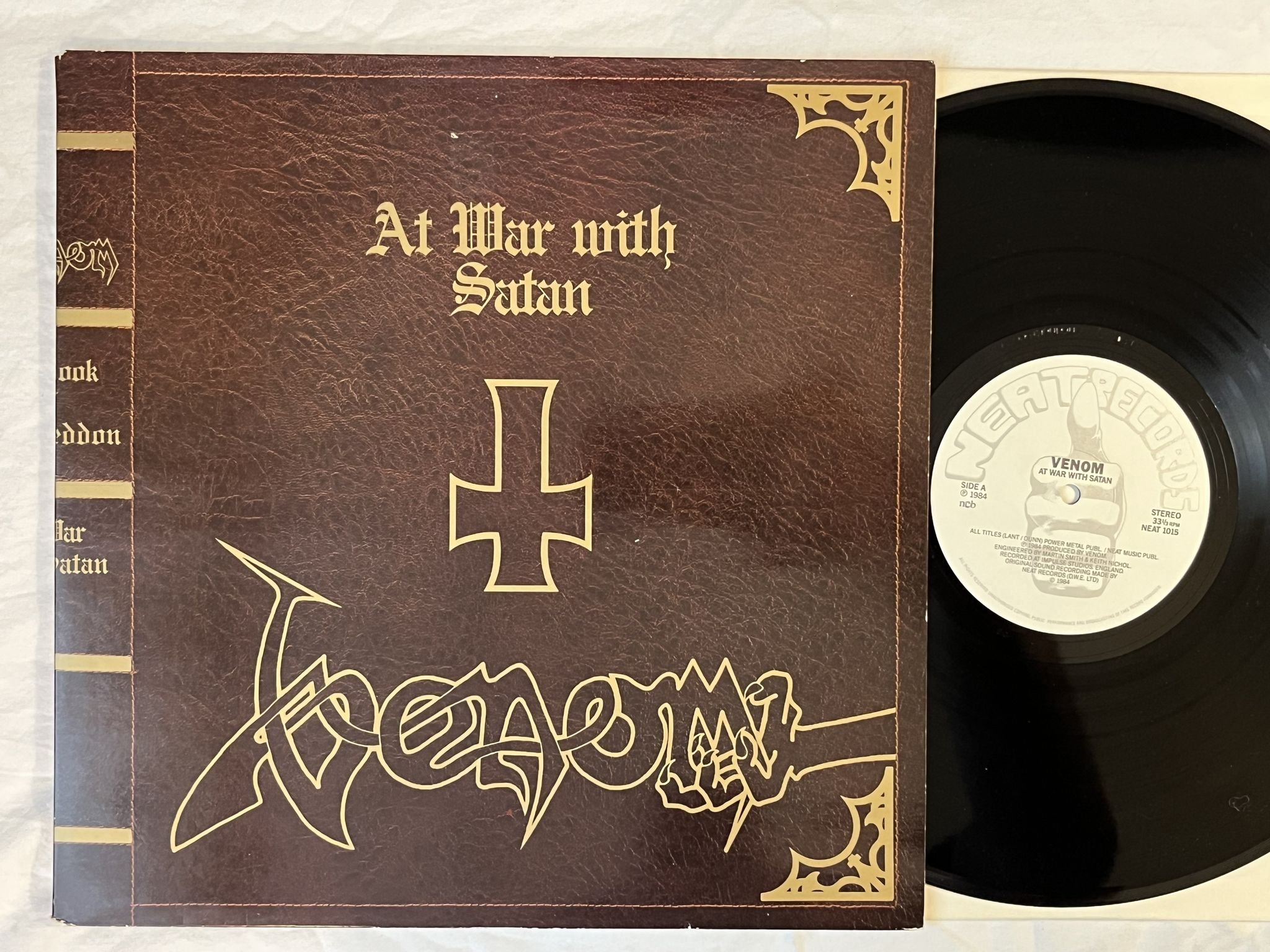 Omslagsbild för skivan VENOM at war with satan LP -84 ncb NEAT RECORDS NEAT 1015
