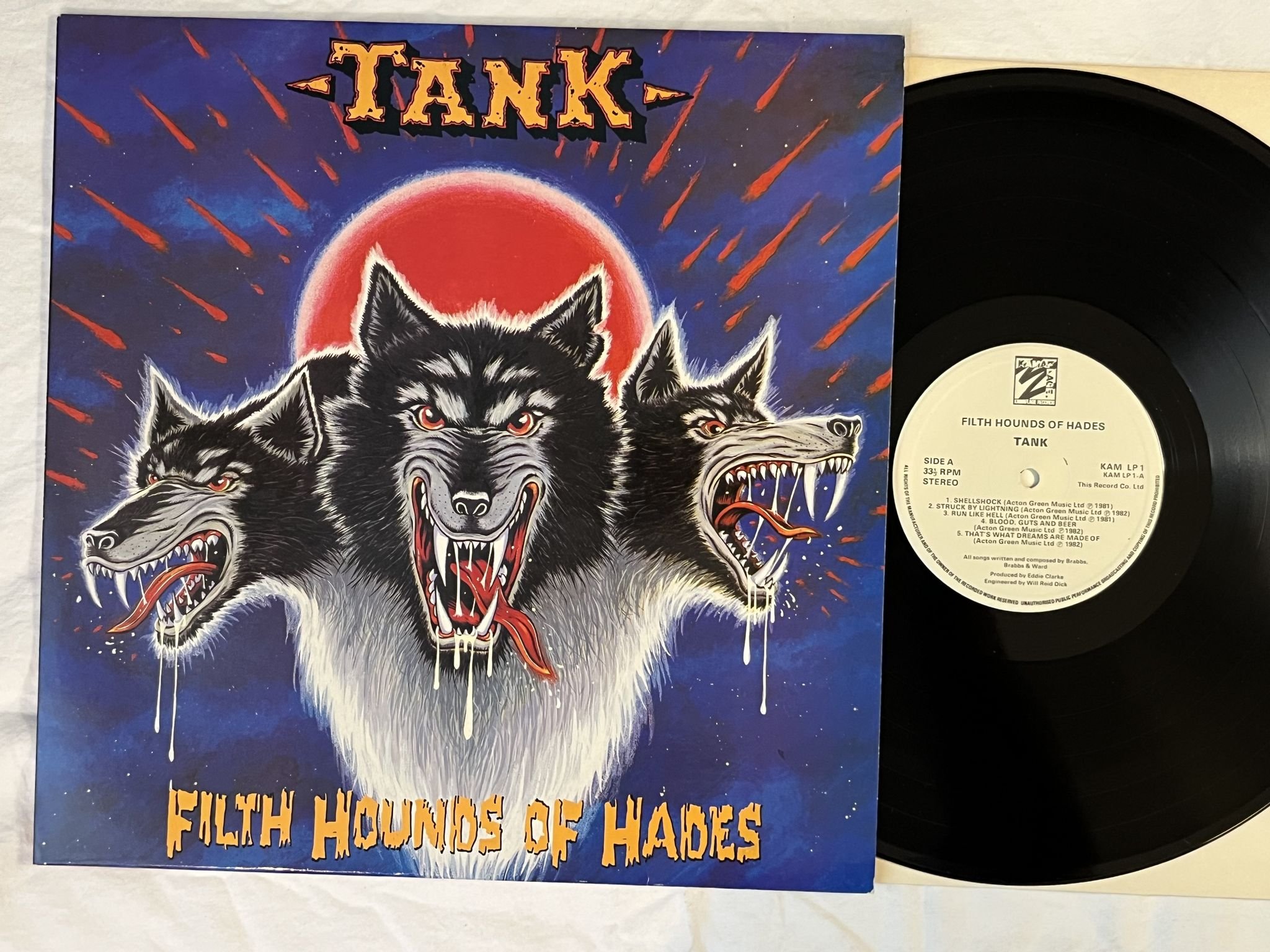 Omslagsbild för skivan TANK filth hounds of hades LP -82 Norway KAMAFLAGE KAM LP1