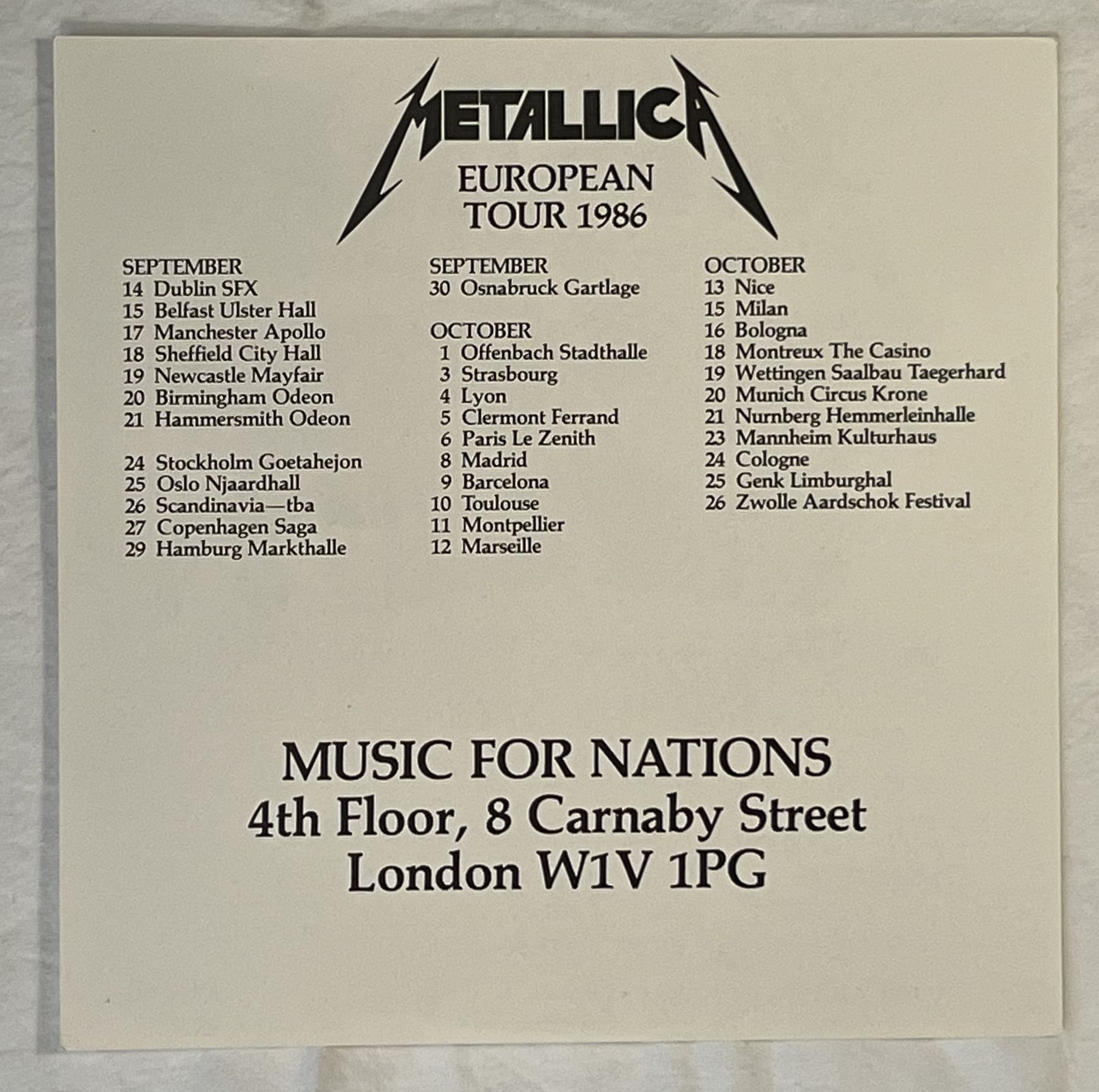 Omslagsbild för skivan METALLICA master of puppets LP -86 UK MUSIC FOR NATIONS 12 KUT 112