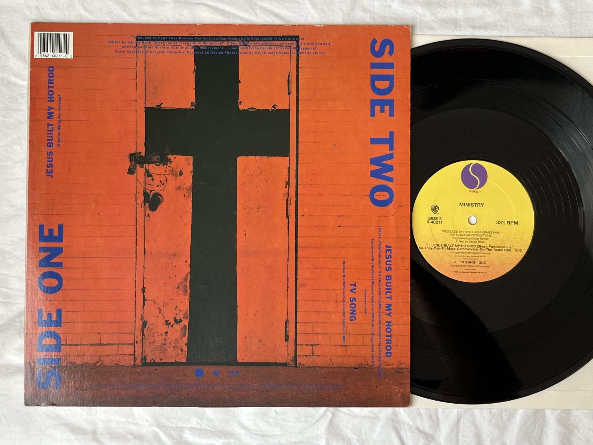 Omslagsbild för skivan MINISTRY Jesus Built My Hotrod 12" -91 US sire 0-40211