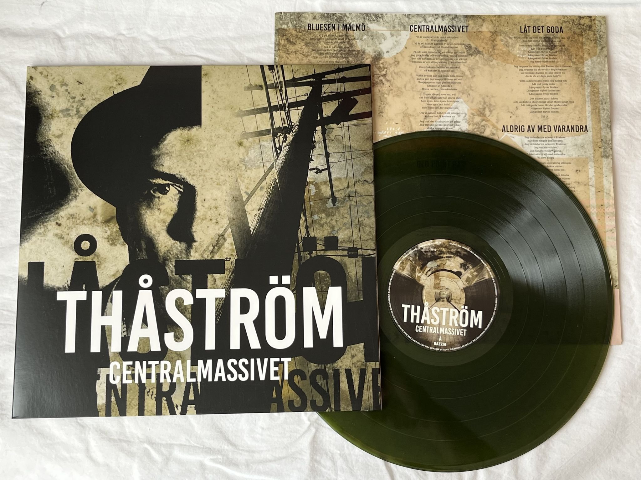 Omslagsbild för skivan THÅSTRÖM Centralmassivet LP 2017 RAZZIA 424 *** GREEN VINYL ***
