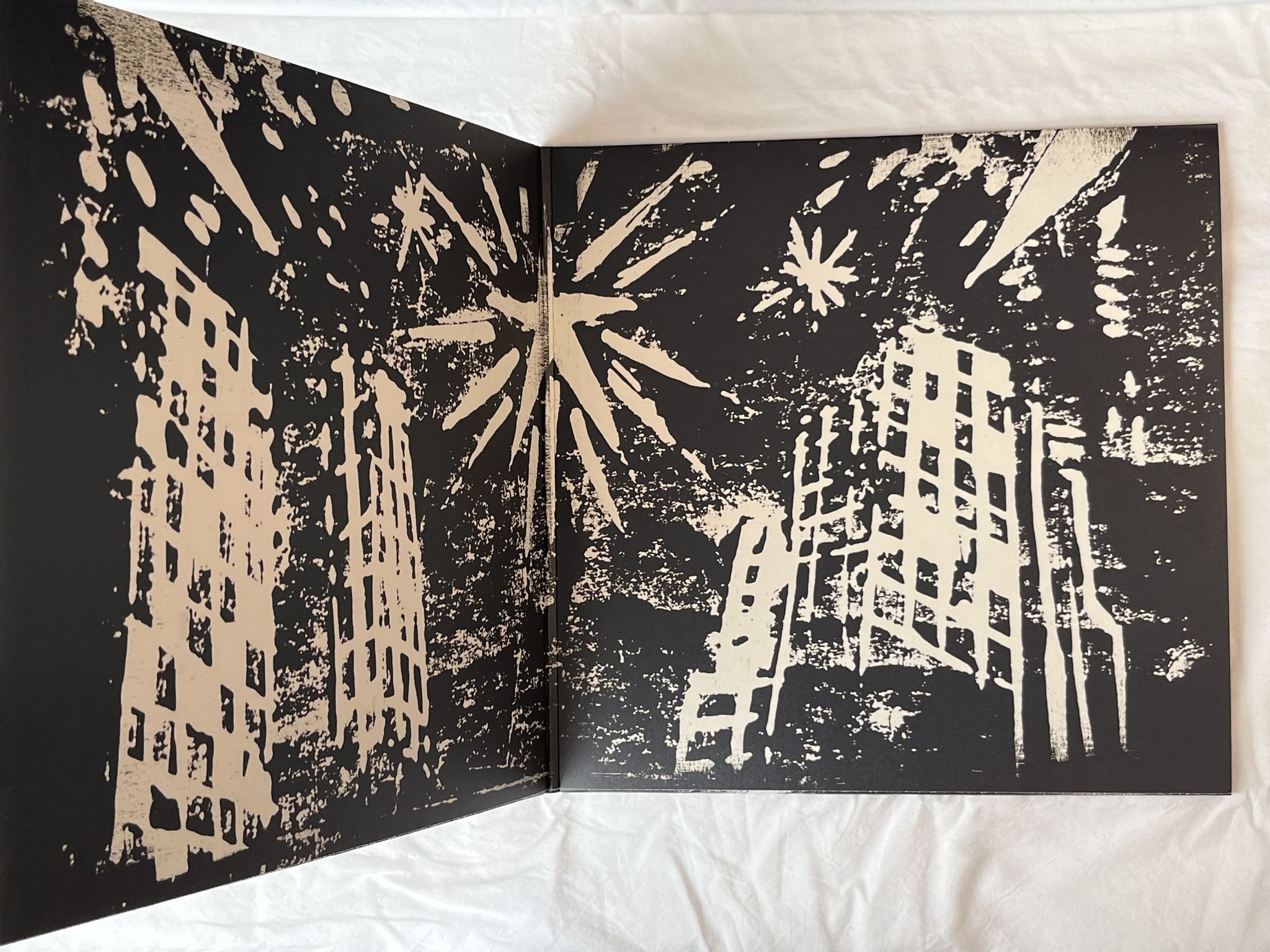 Omslagsbild för skivan THÅSTRÖM Beväpna Dig Med Vingar LP 2012 DRELLA DRELLA006