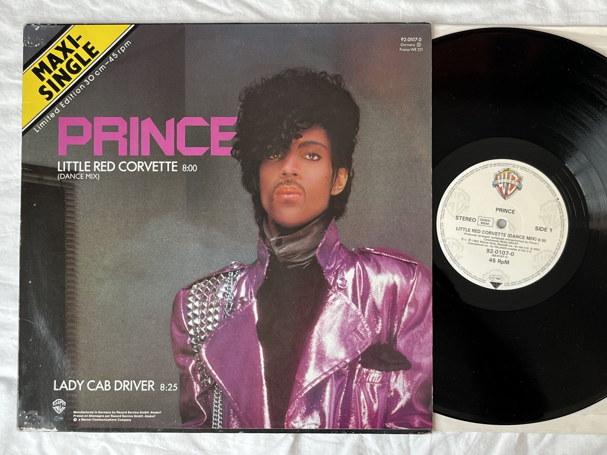 Omslagsbild för skivan PRINCE little red corvette 12" -82 Ger WARNER BROS 92 0107 0