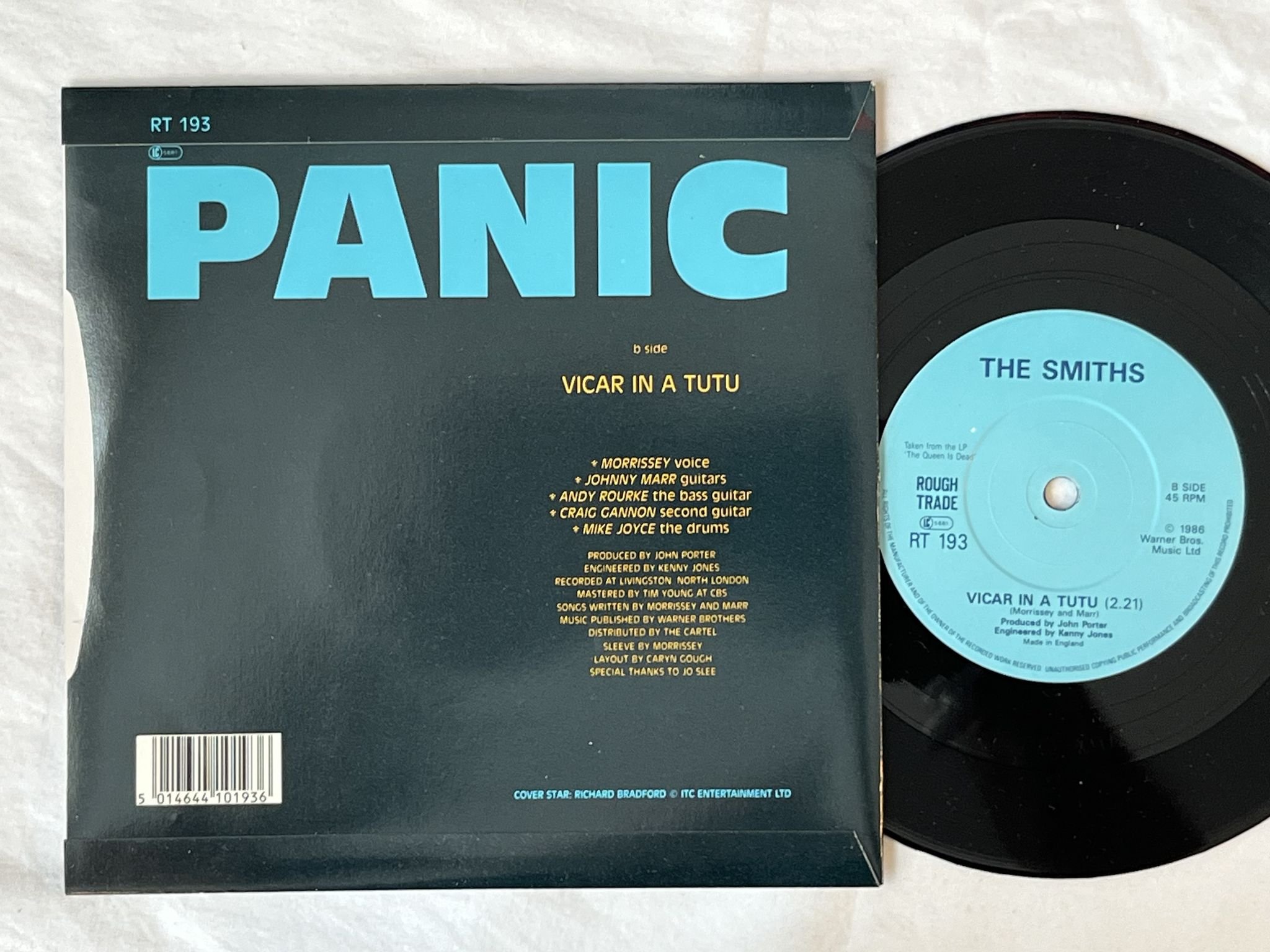 Omslagsbild för skivan THE SMITHS Panic 7" -86 ROUGH TRADE RT 193 ** Solid Centre **