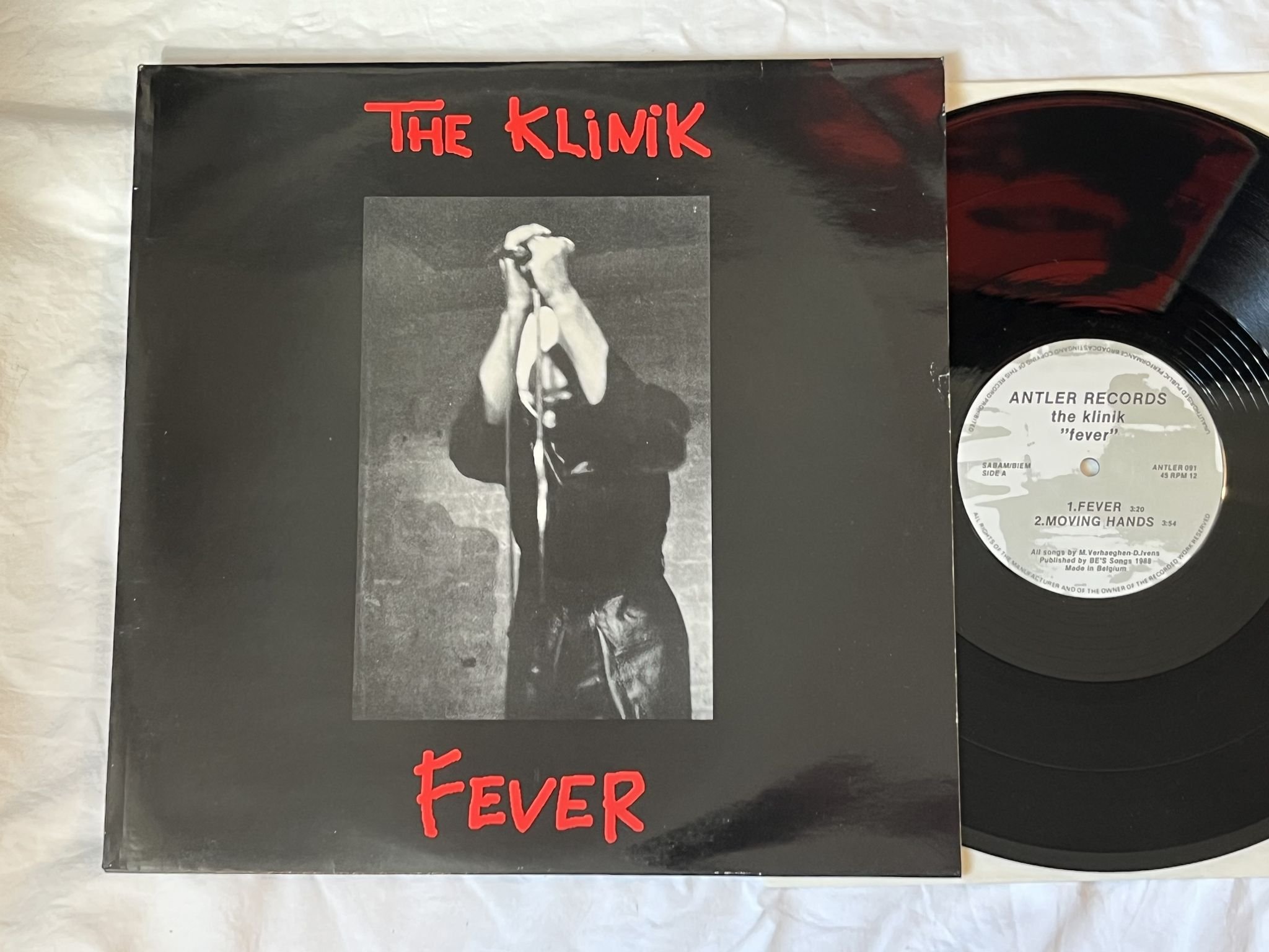 Omslagsbild för skivan THE KLINIK fever LP -88 Belgien ANTLER 091
