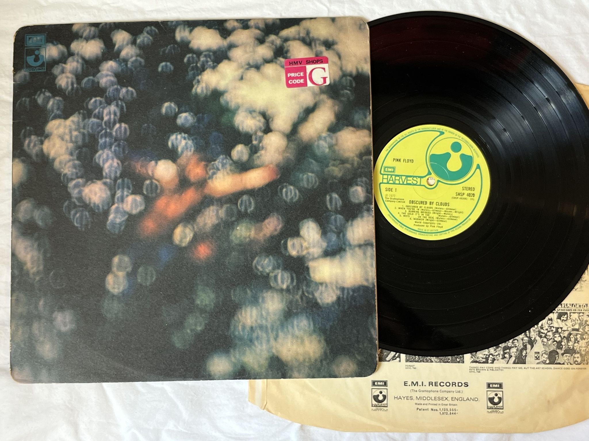 Omslagsbild för skivan PINK FLOYD obscured by clouds LP -72 UK HARVEST SHSP 4020