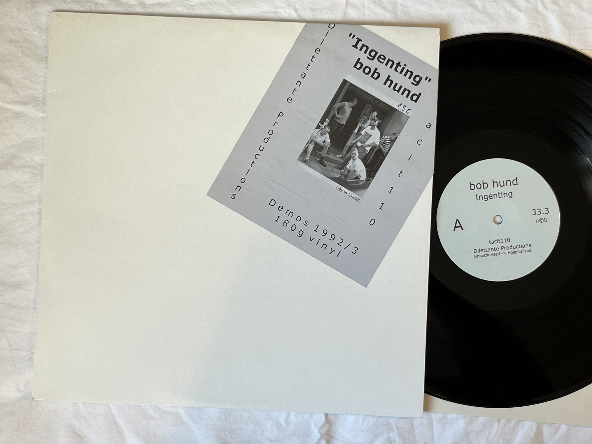 Omslagsbild för skivan BOB HUND ingenting LP 2002 DILETTANTE PRODUCTIONS tacit 110 *** RARE ***