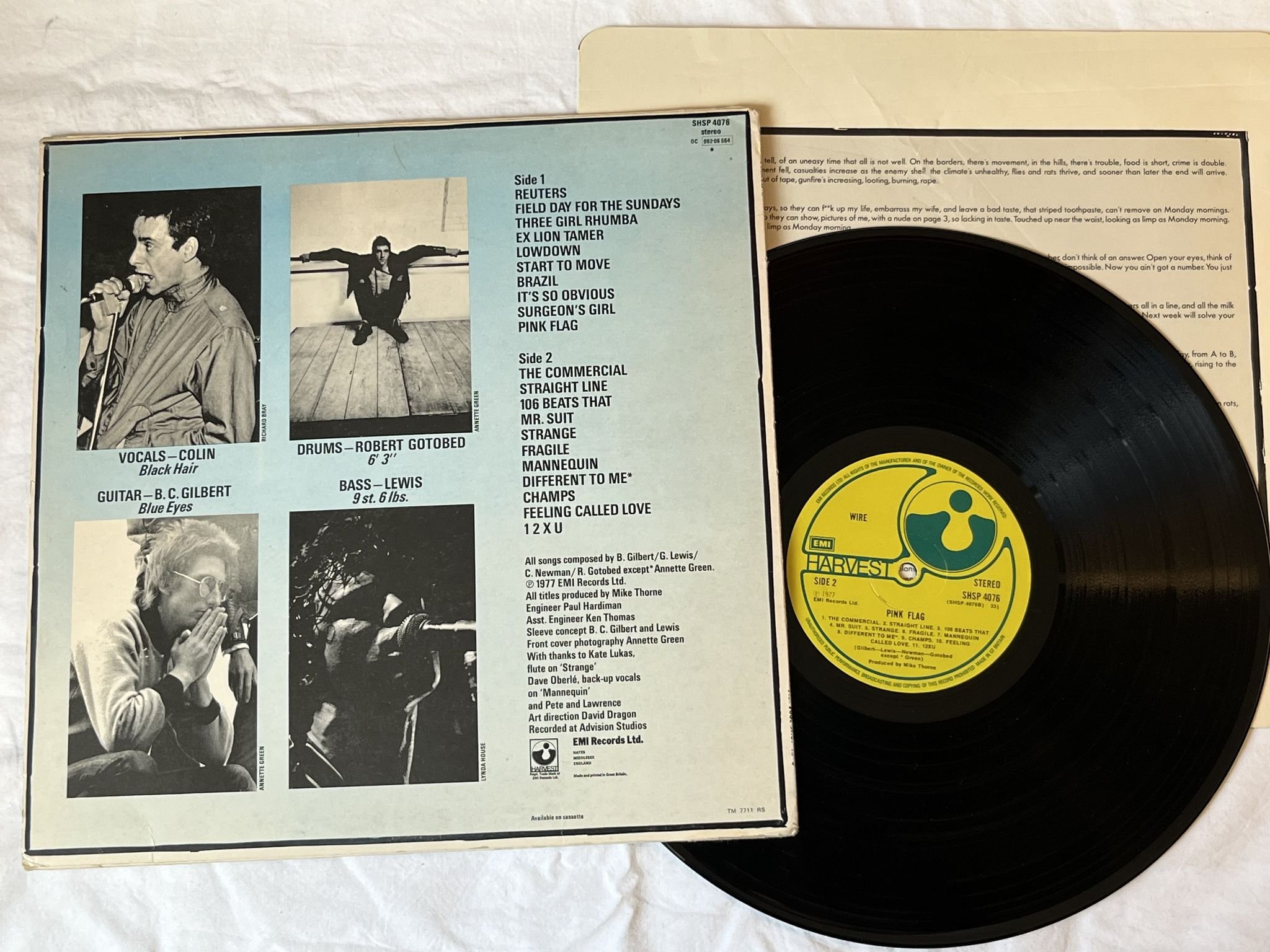 Omslagsbild för skivan WIRE pink flag LP -77 UK HARVEST SHSP 4076 *** RARE NEW WAVE / PUNK ***