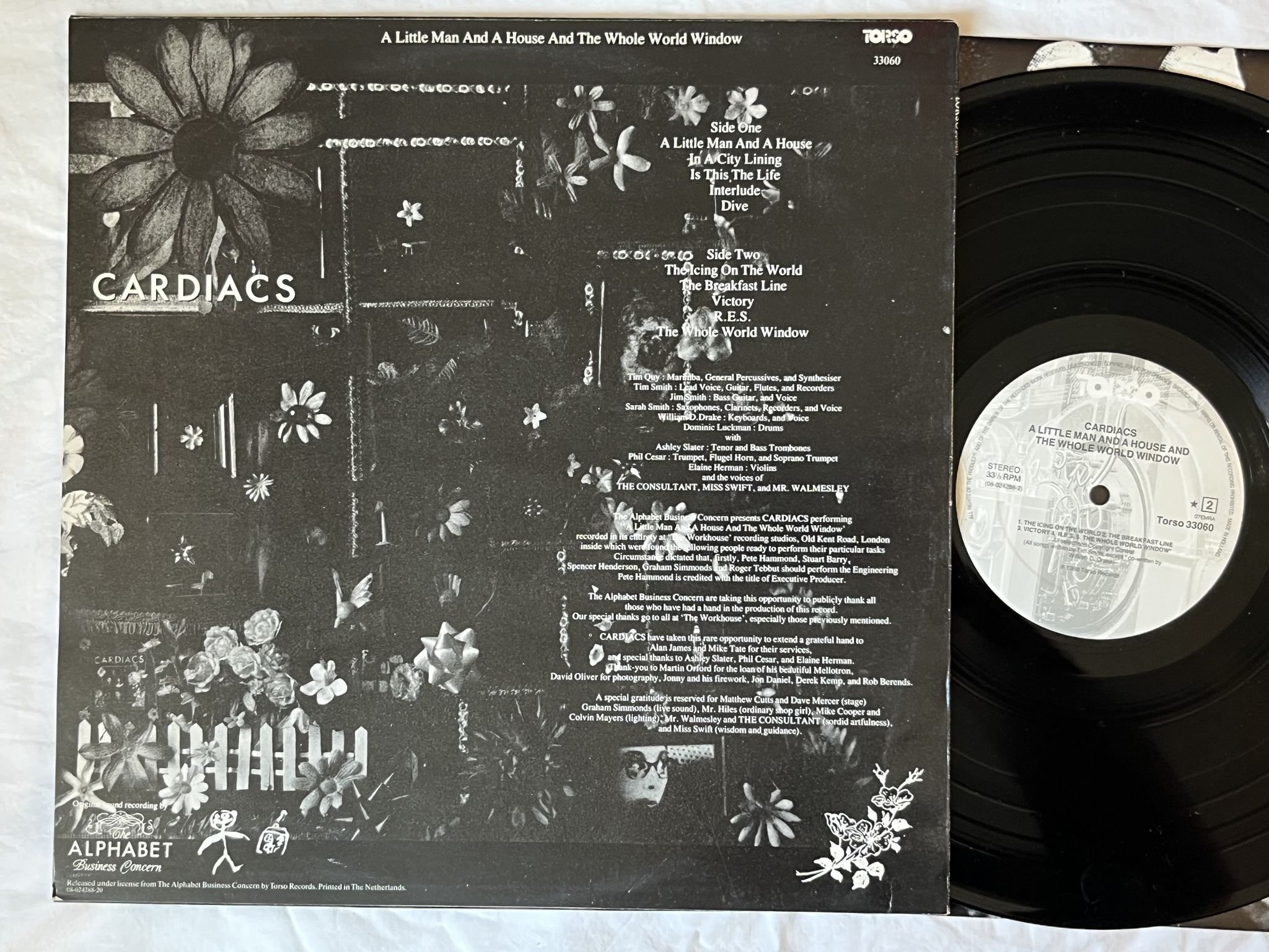 Omslagsbild för skivan CARDIACS a little man and a house .. LP -88 Hol TORSO 33060 *** INDIE ROCK ***