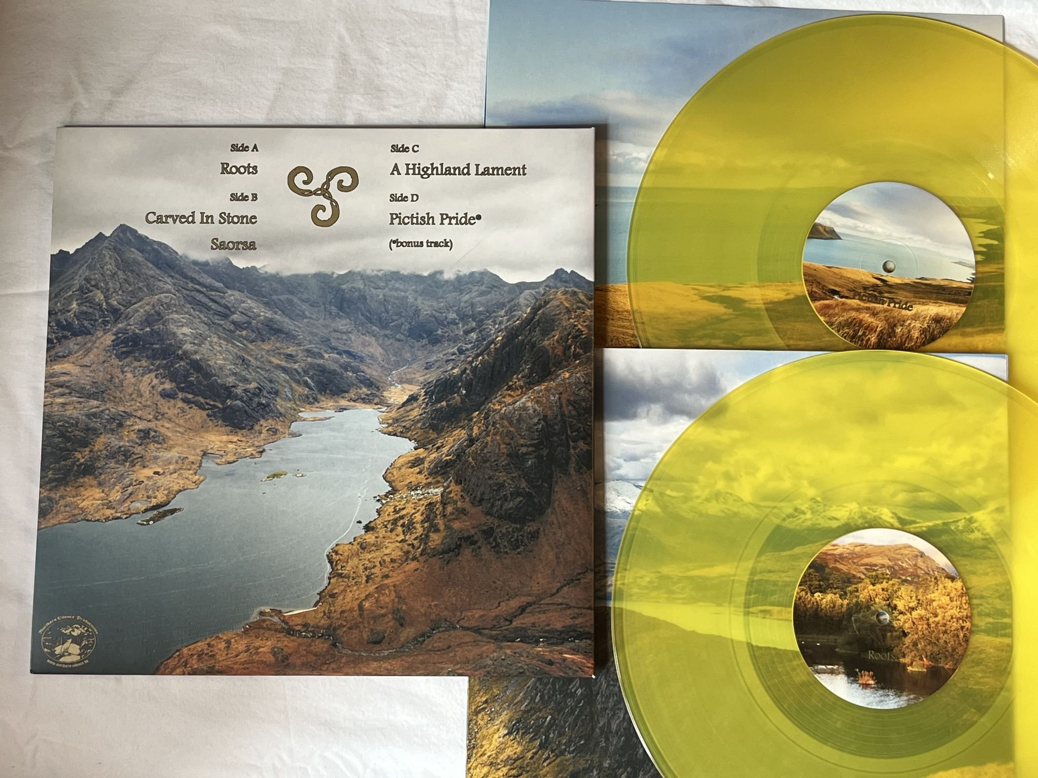 Omslagsbild för skivan SAOR roots 2xLP 2015 NORTHERN SILENCE NSP 129 ** YELLOW VINYL **