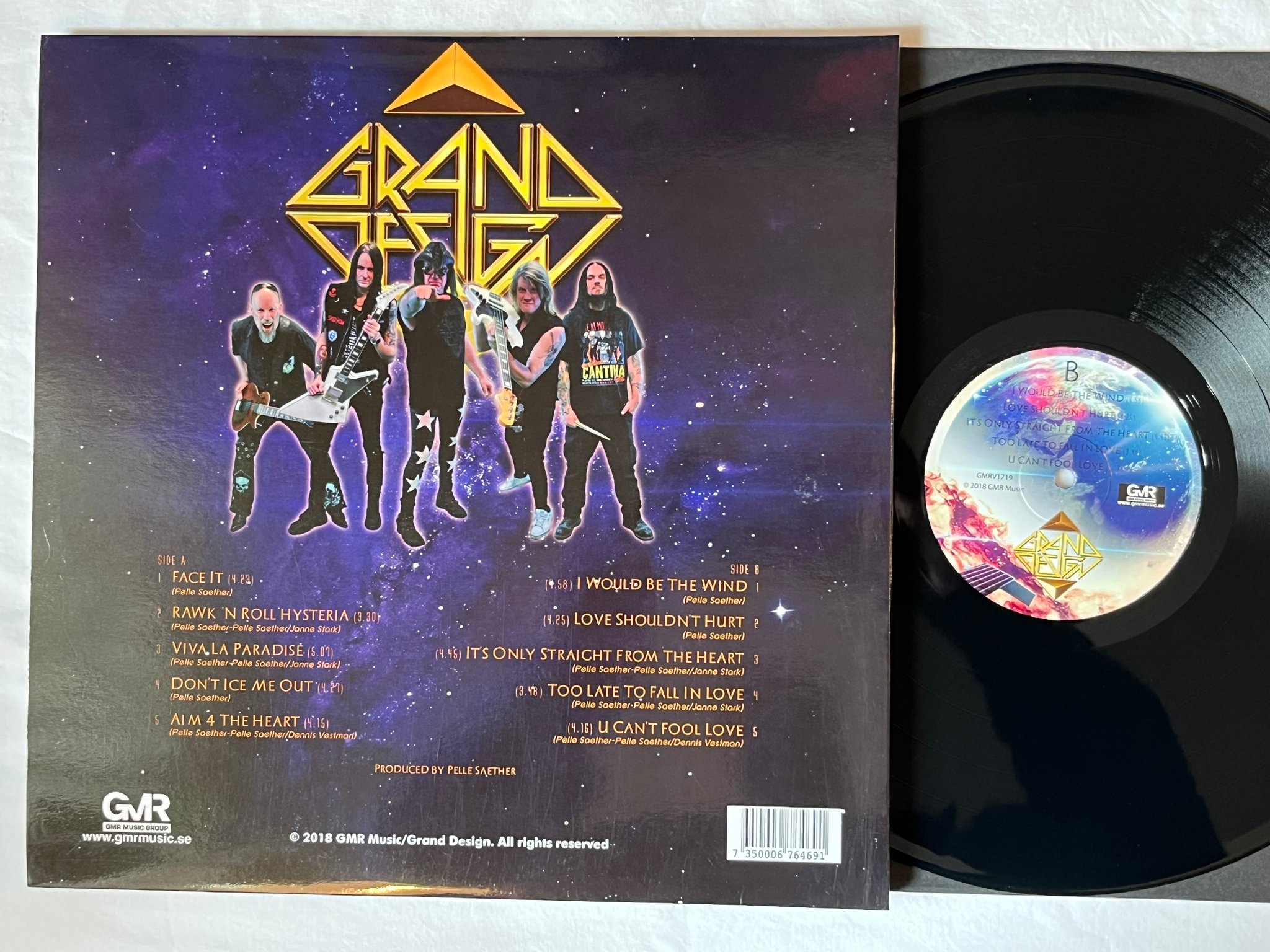 Omslagsbild för skivan GRAND DESIGN Viva La Paradise LP 2018 GMR Music Group ** Signed by J Stark **