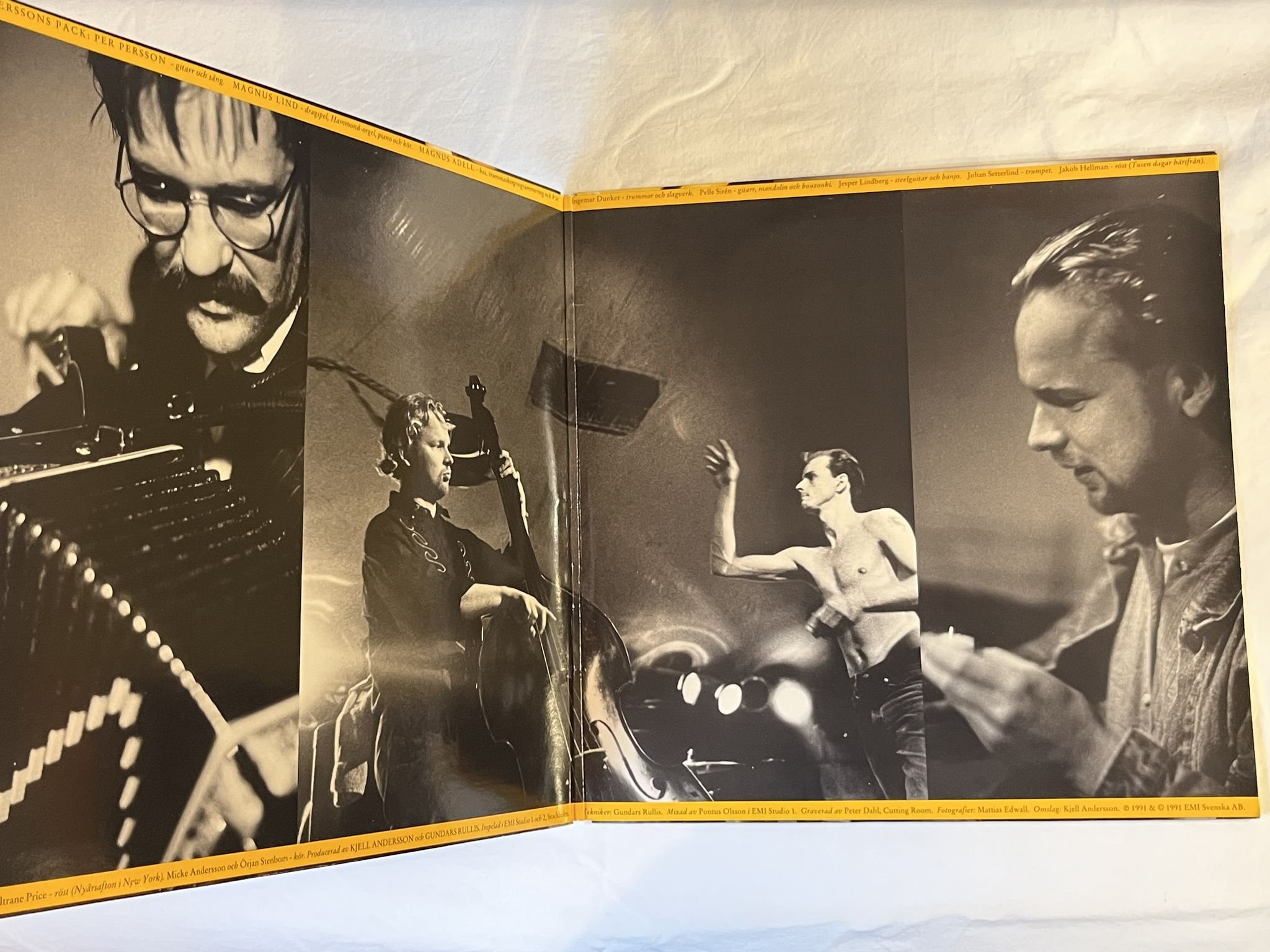 Omslagsbild för skivan PERSSONS PACK äkta hjärtan LP -91 EMI 1364391