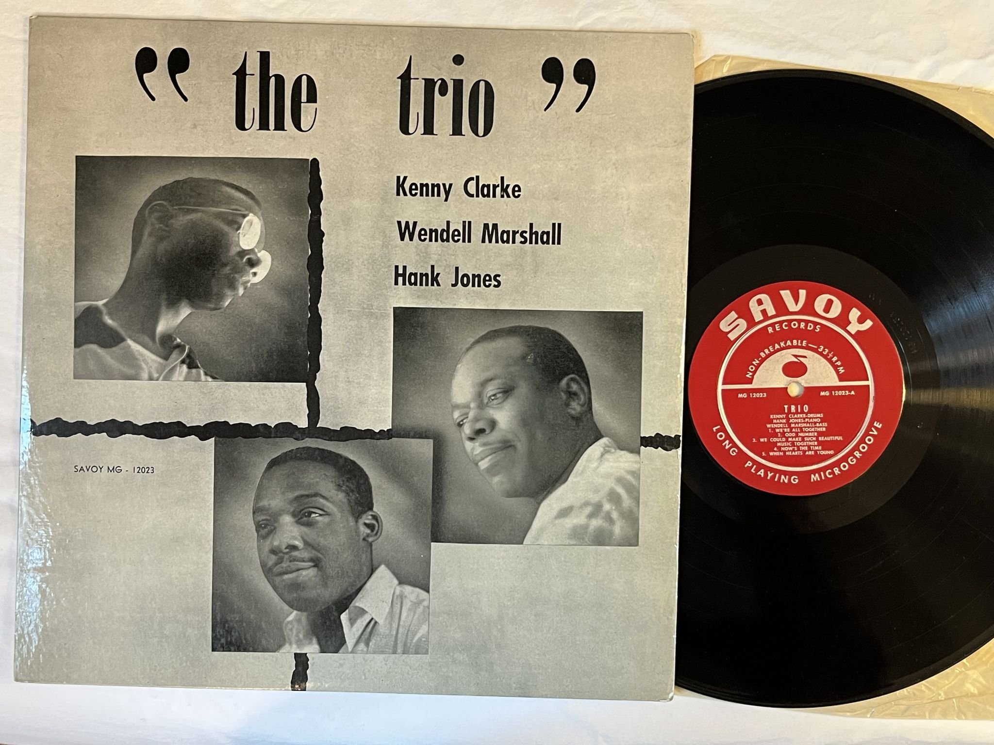Omslagsbild för skivan THE TRIO Kenny Clarke, Hank Jones + 1 LP -56 US SAVOY MG 12023