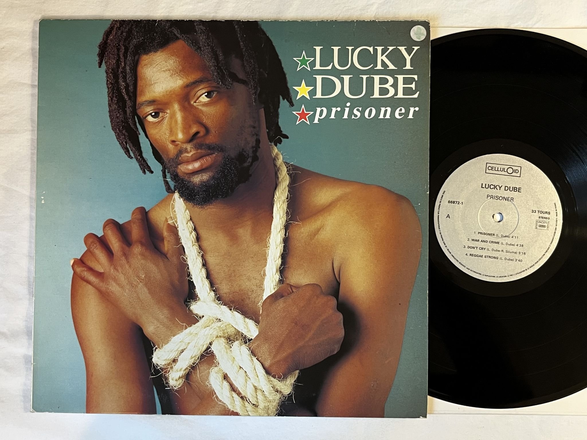Omslagsbild för skivan LUCKY DUBE Prisoner LP -90 Fra CELLULOID 66872-1