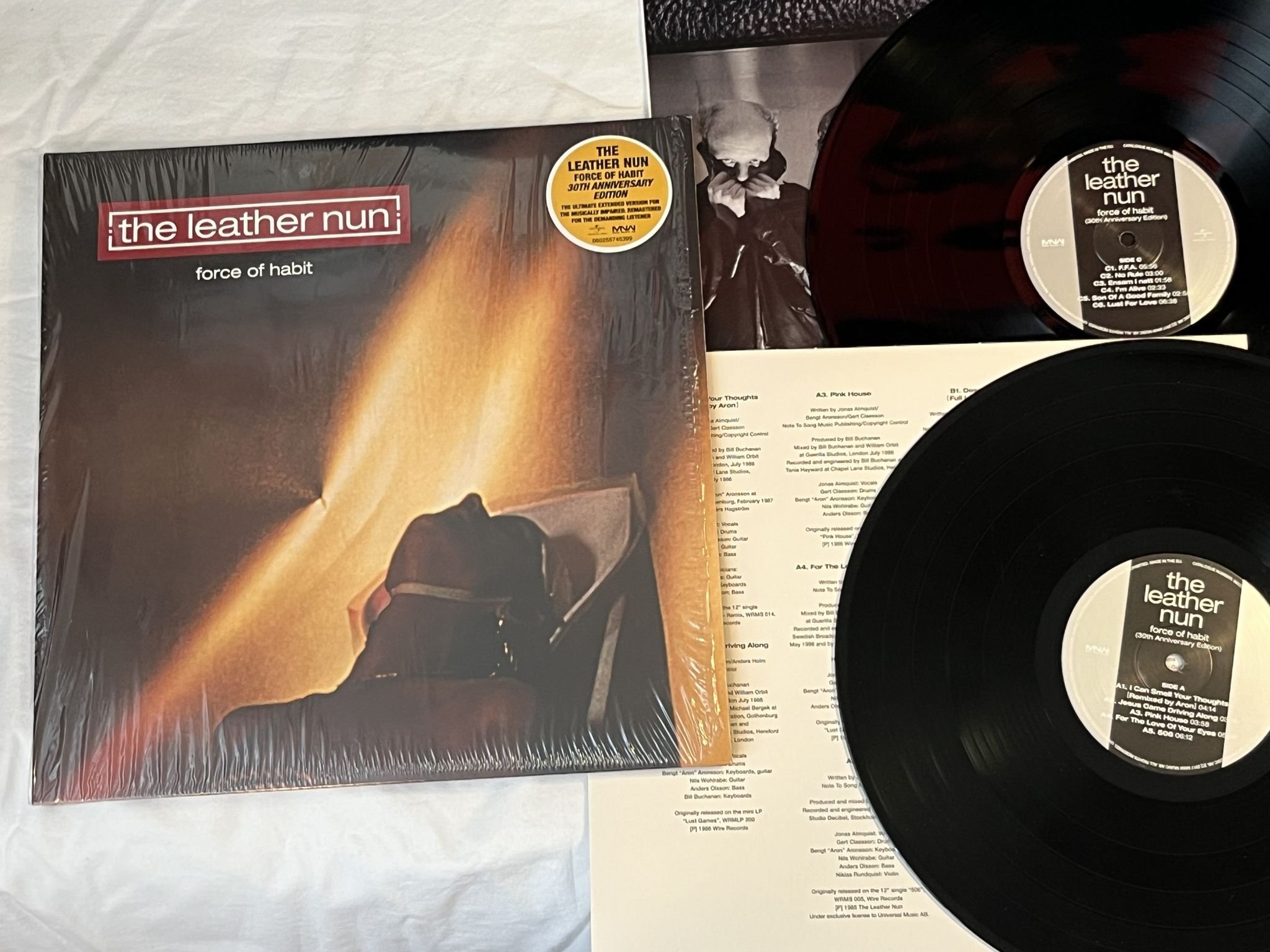 Omslagsbild för skivan THE LEATHER NUN Force Of Habit (30th Anniversary Edition) 2xLP 2017 MNW MUSIC